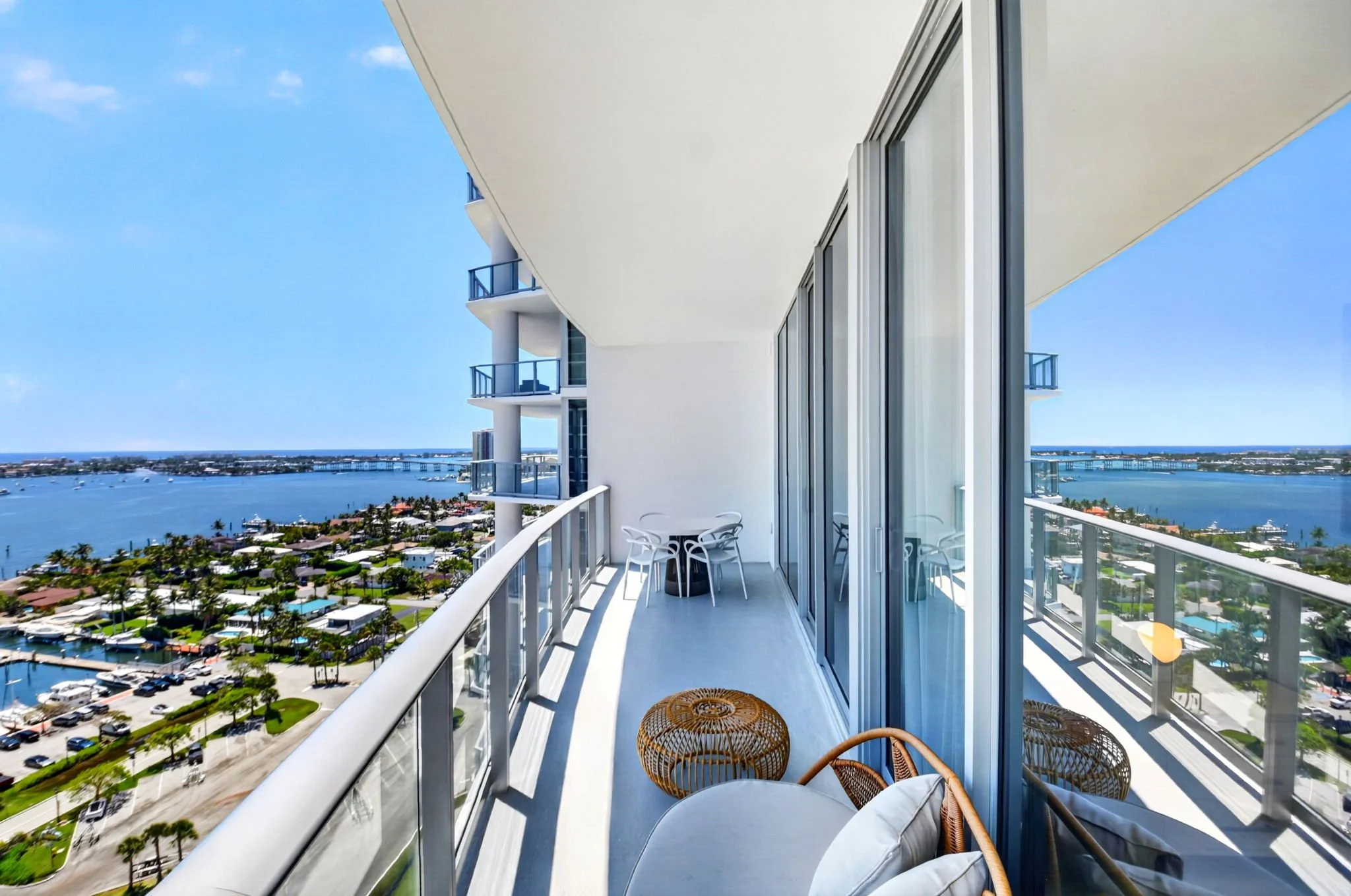 40-Living room balcony overlooking Intracoastal.jpg
