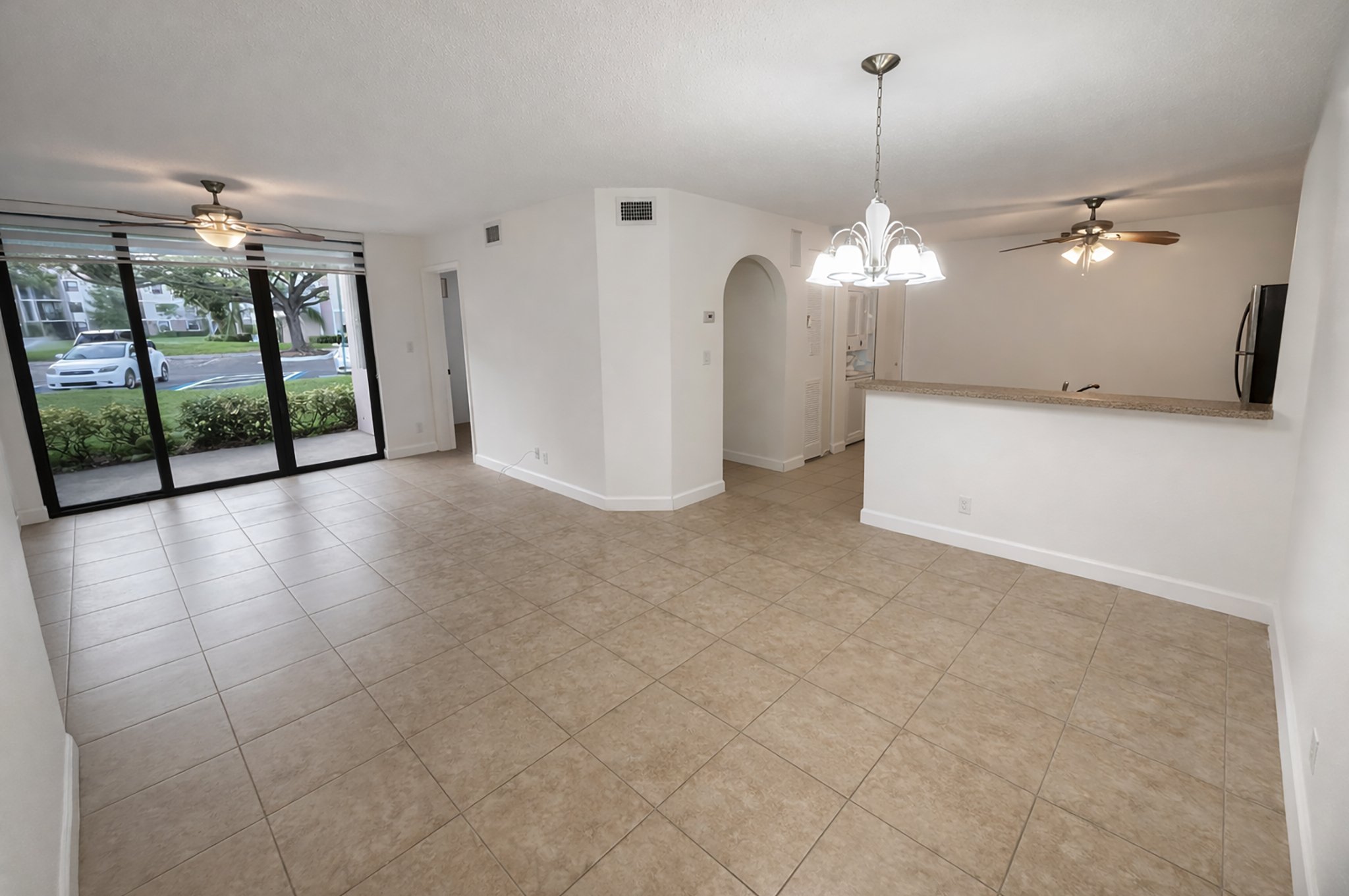 2-Spaceous living room and dining room.jpg