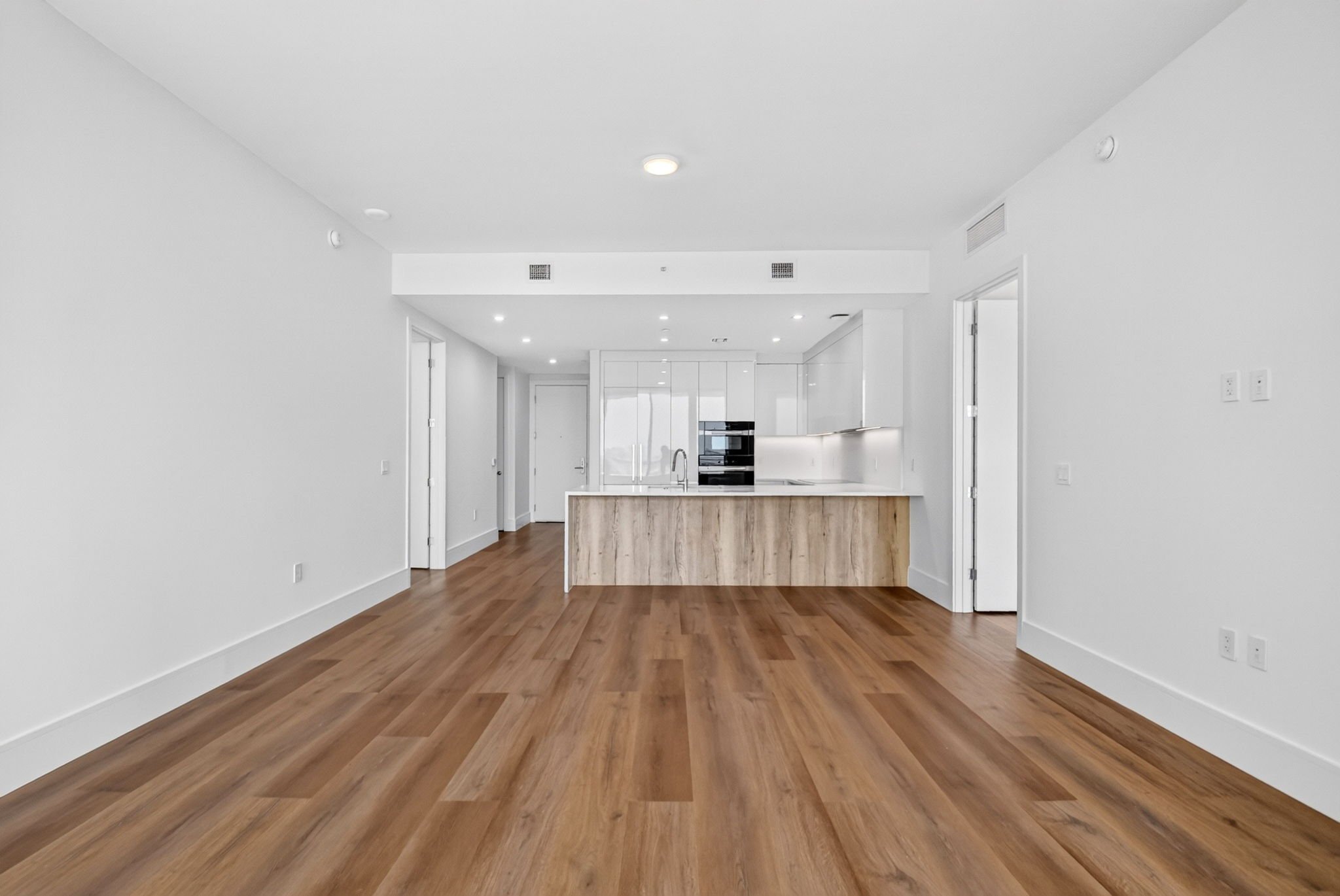 47-Balcony View-220 Lake Shore Dr 1511.jpg