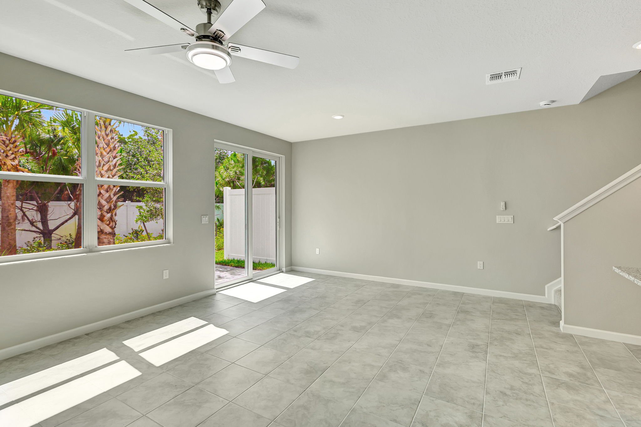 13-Living Space.jpg