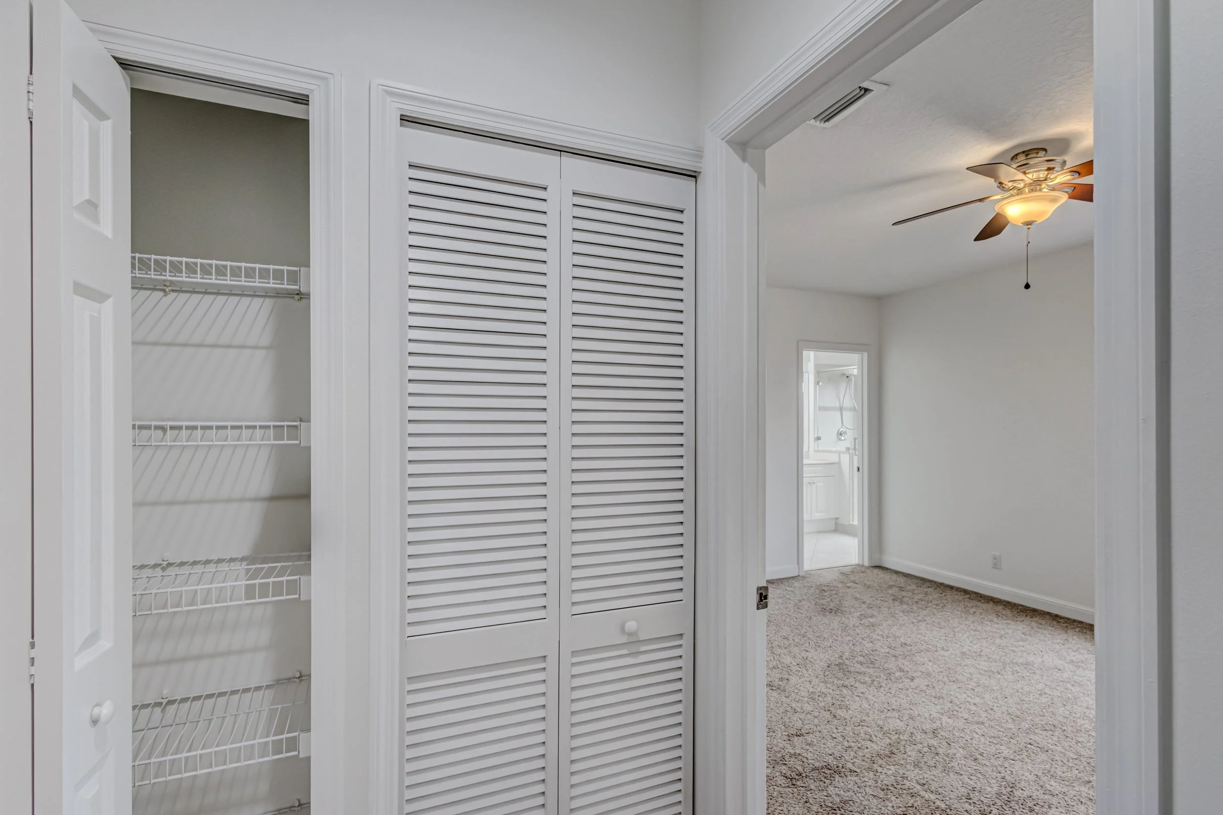 32-Master Bedroom.jpg