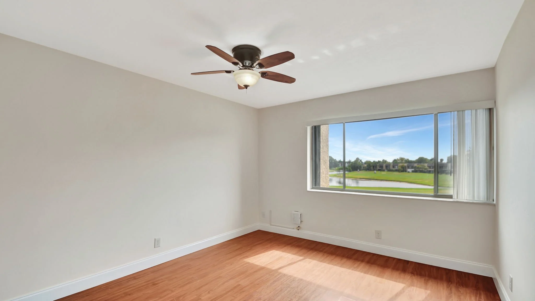 43-Master Bedroom.jpg