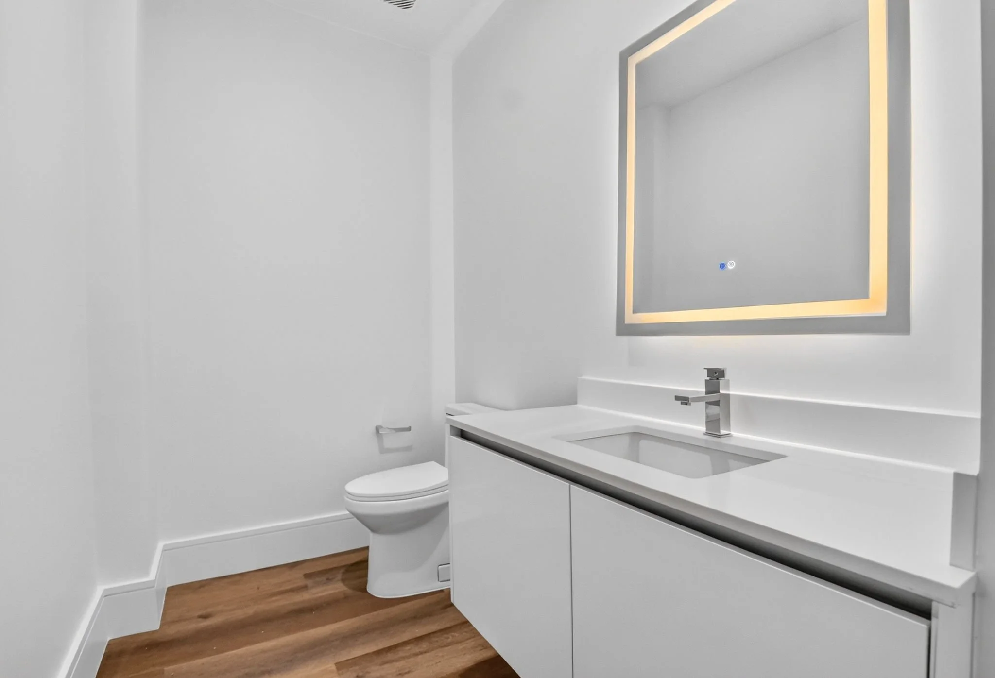 62-Guest Bathroom-220 Lake Shore Dr 1506.jpg