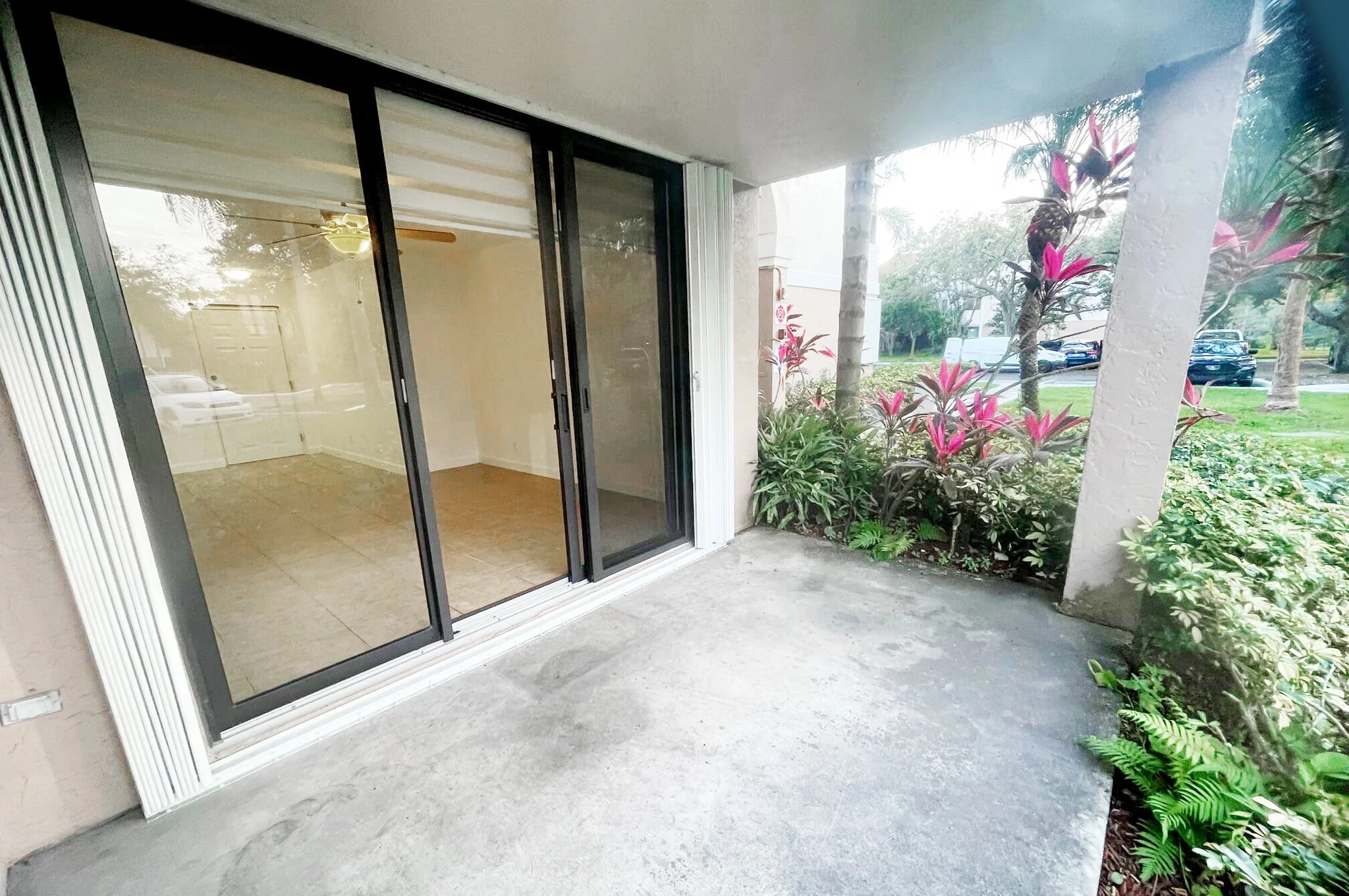 5-Glass doors and Patio.jpg