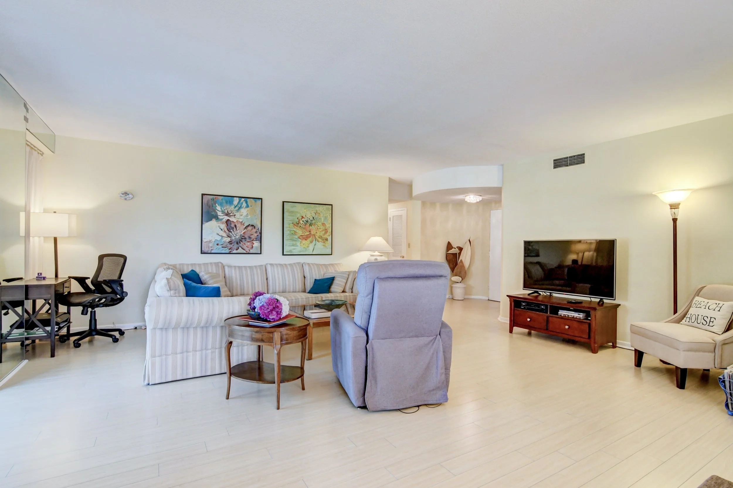 11-Luxury Rental Apartment Palm Beach.jpeg