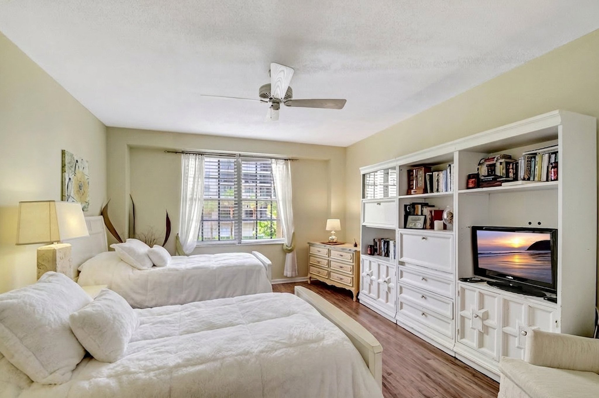 34-Second Bedroom-2.jpg