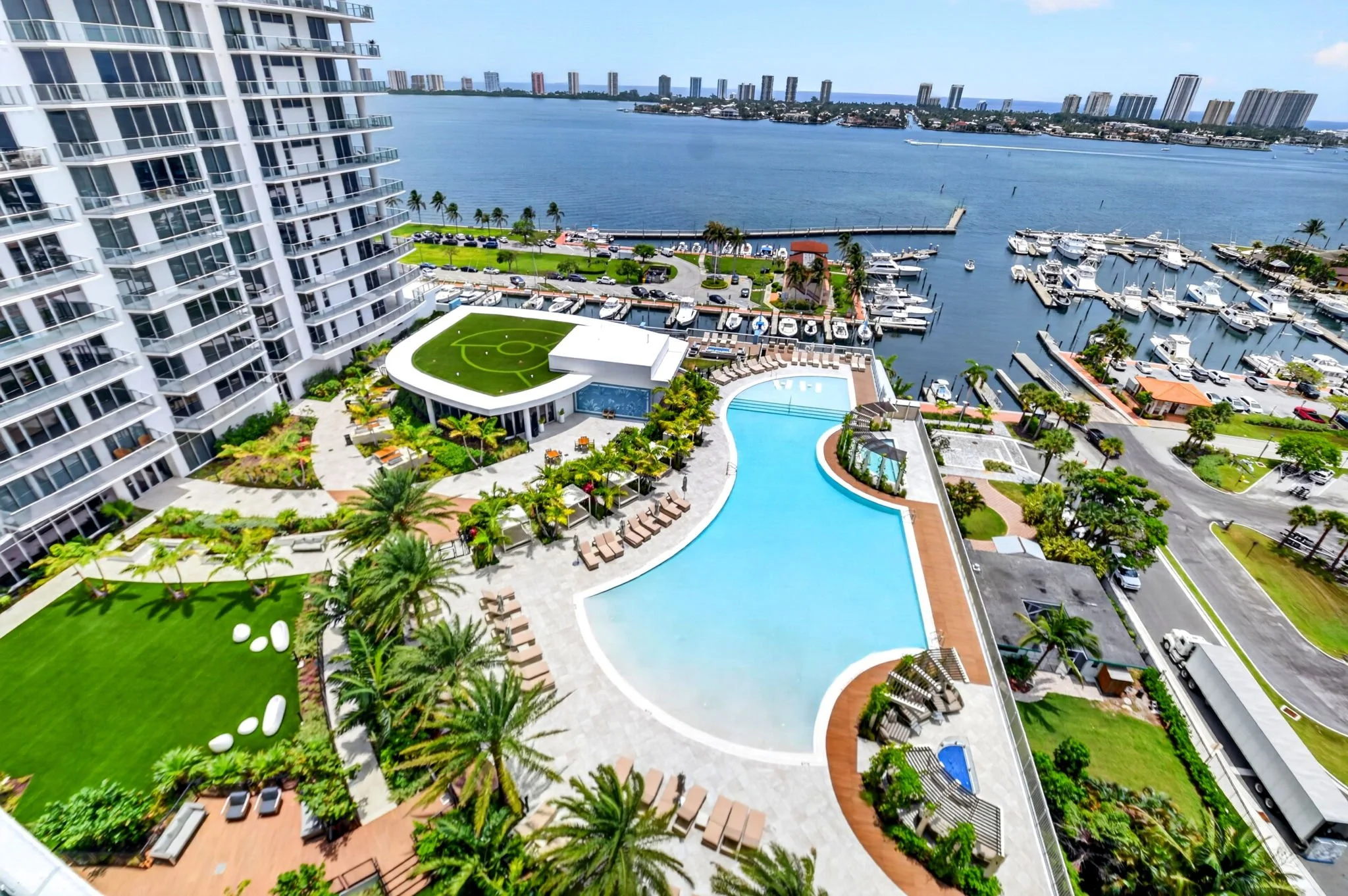 28-Balcony View-220 Lake Shore Dr 1506.jpg