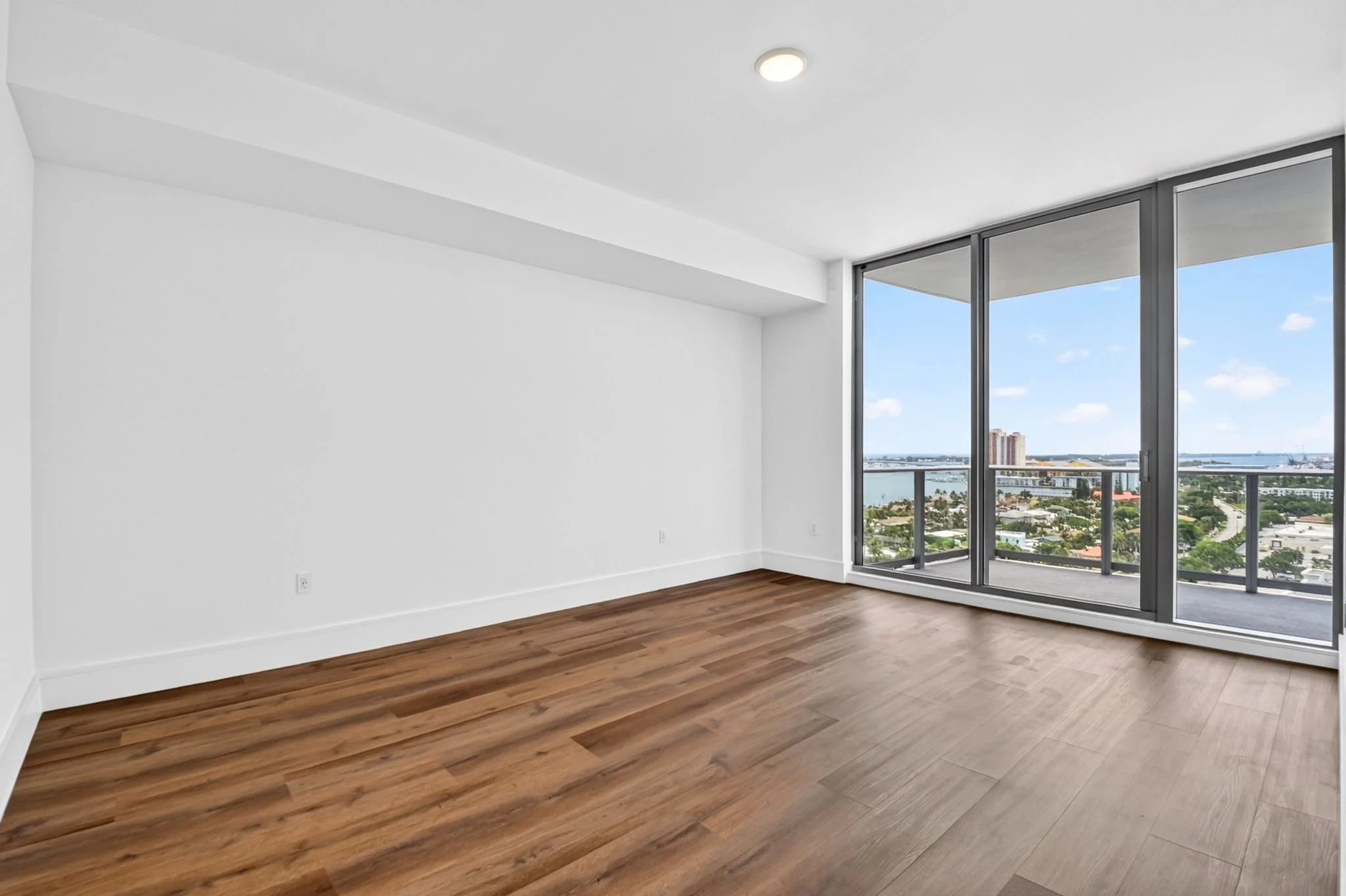 65-Master Bedroom-220 Lake Shore Dr 1511.jpg