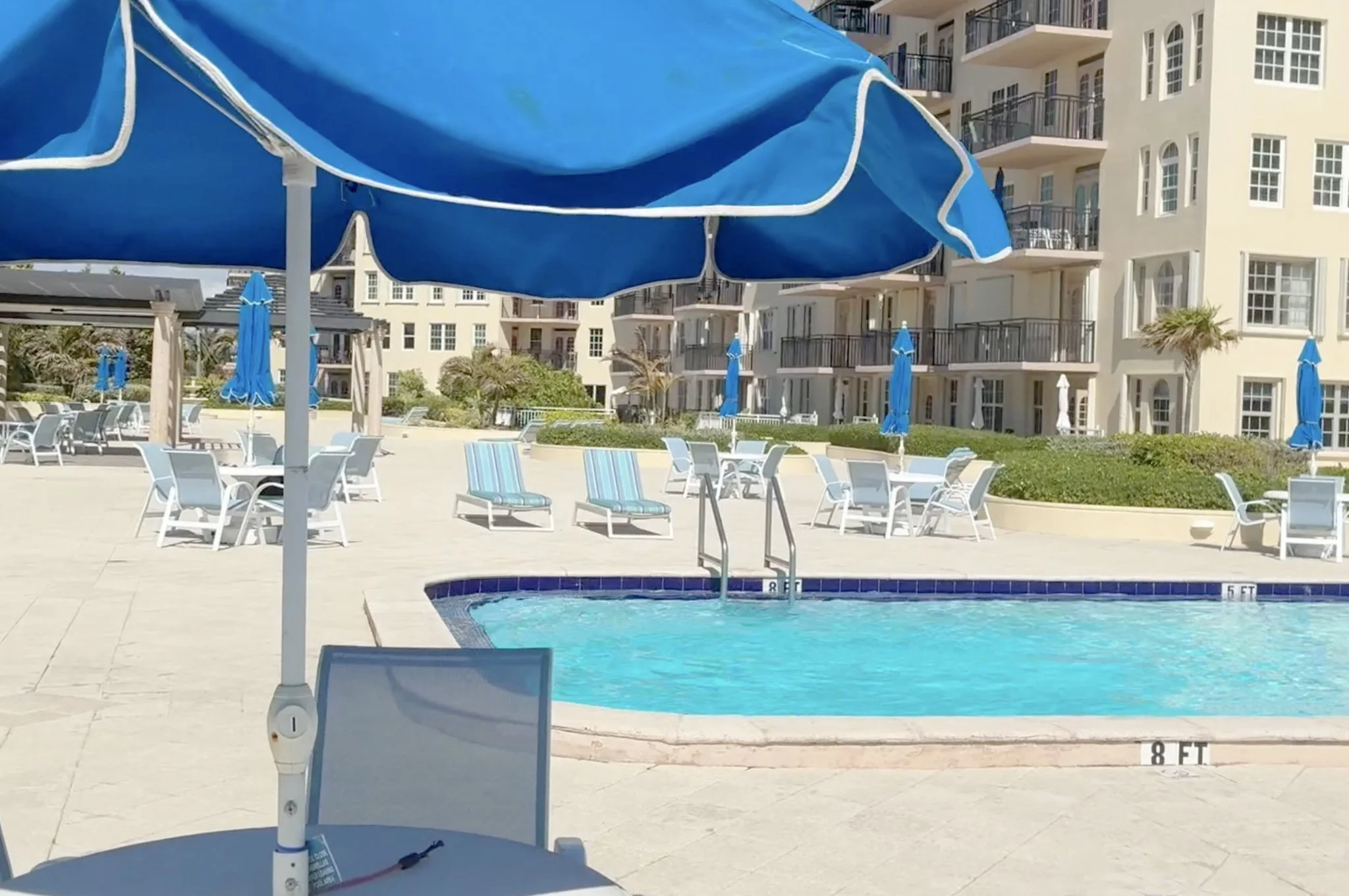 122-Panlm Beach-La Bonne Vie-Pool.jpg