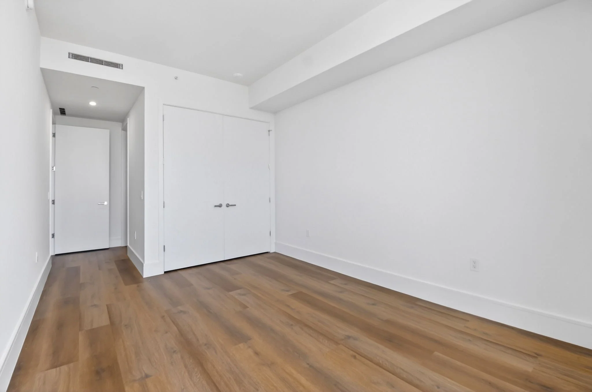 72-Third bedroom with en suite bathroom.jpg