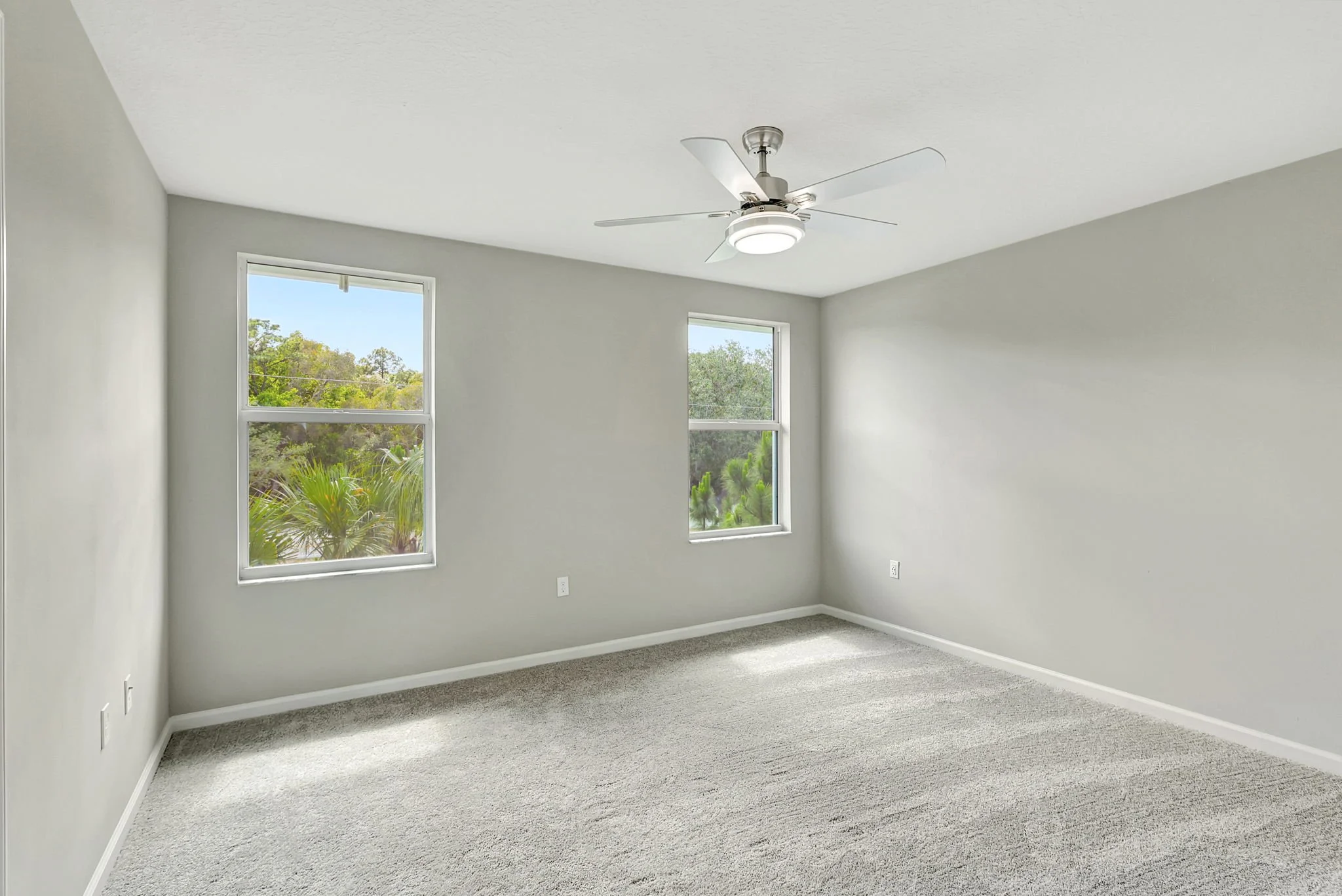 22-Master Bedroom.jpg