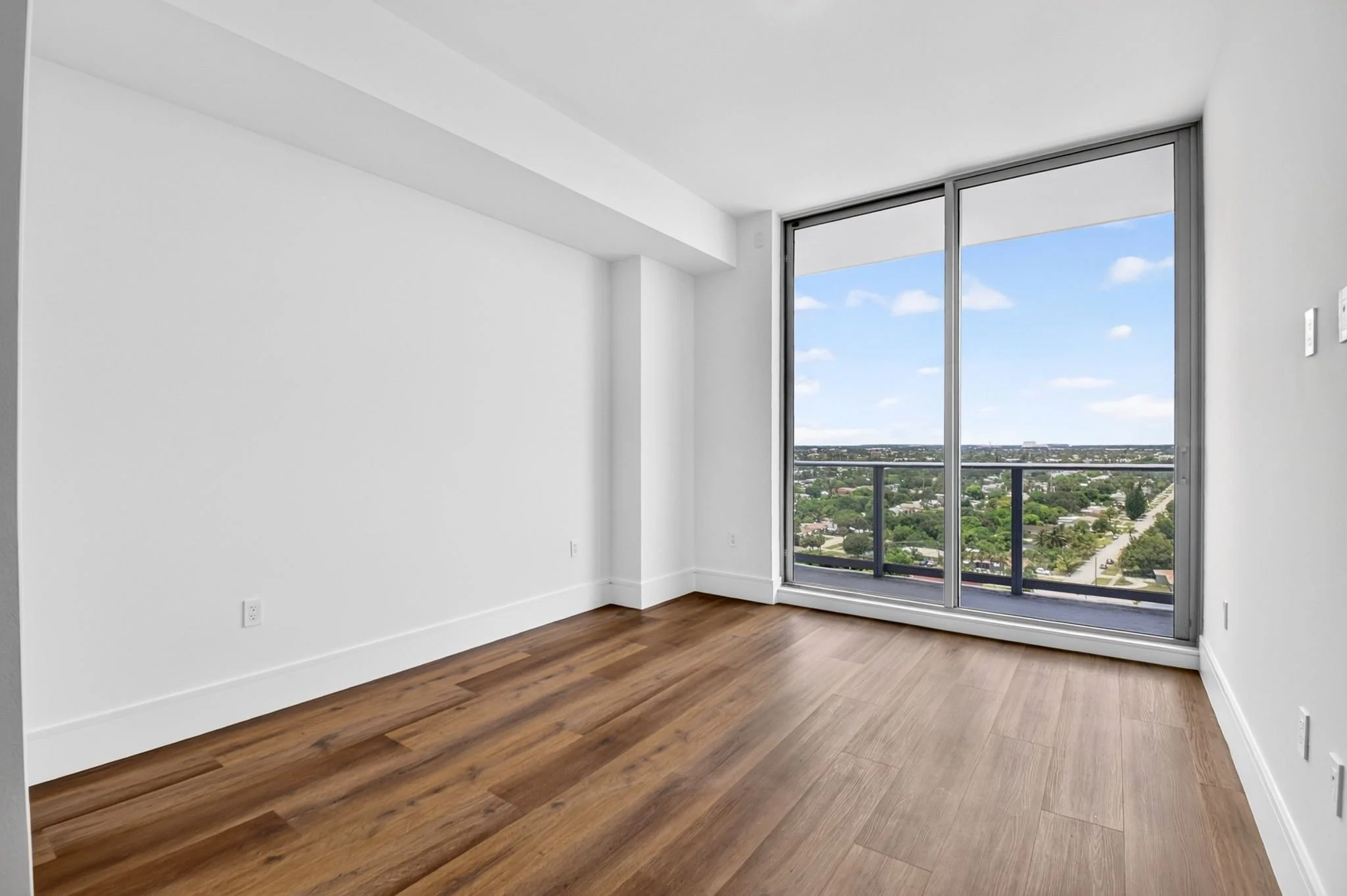 85-Third Bedroom-220 Lake Shore Dr 1506.jpg