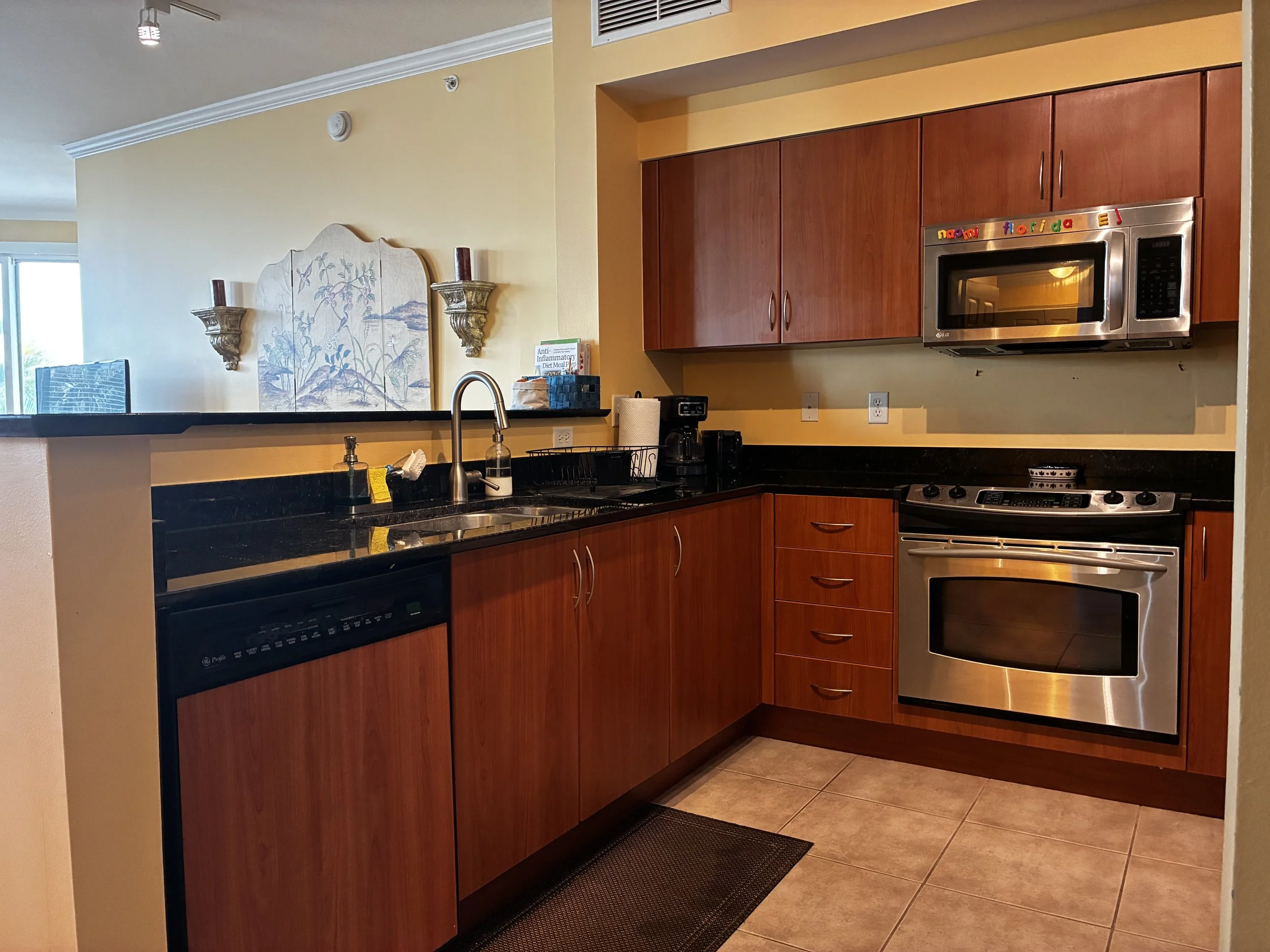 4-Kitchen.jpeg