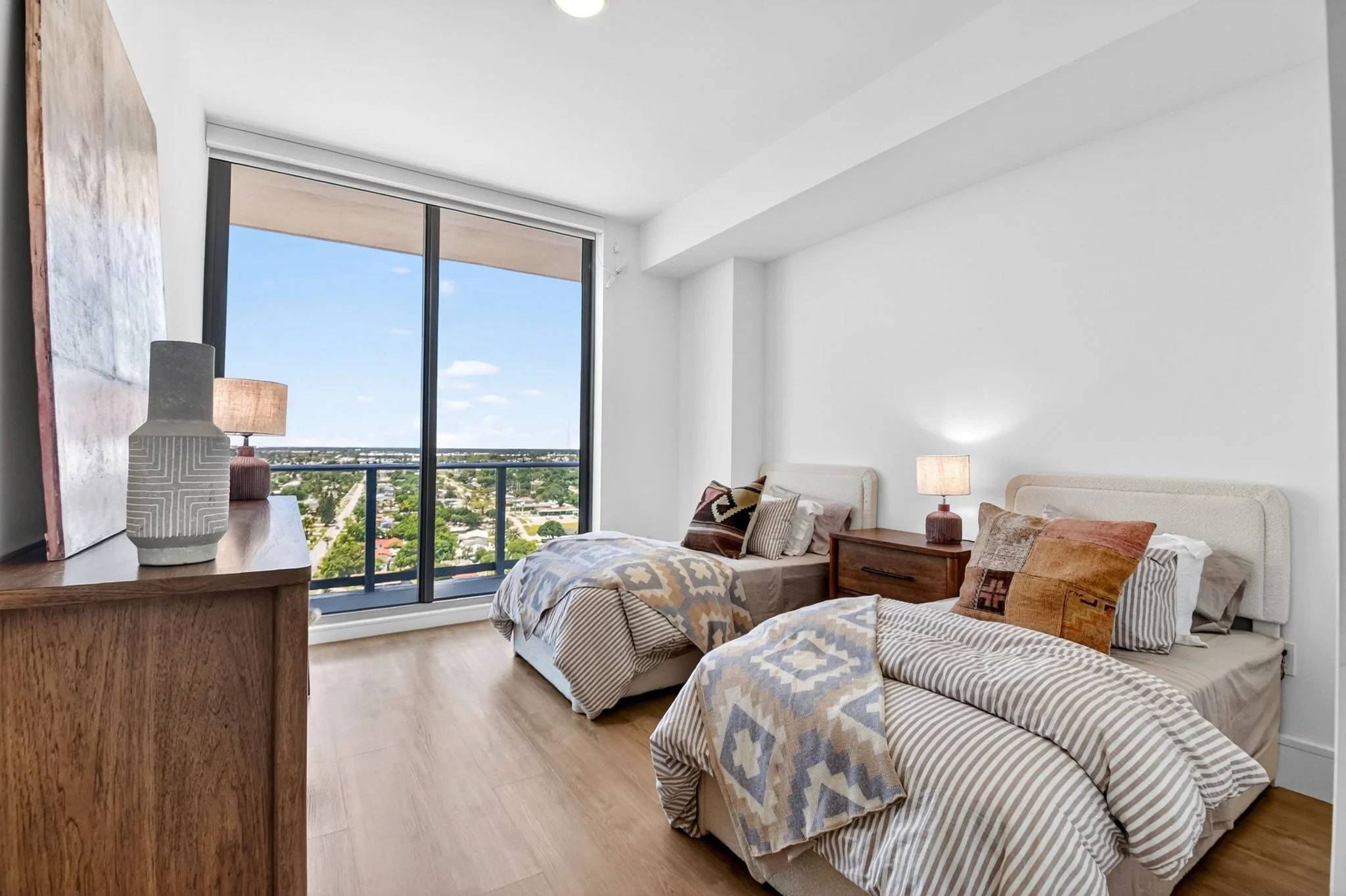 72-Second bedroom.jpg