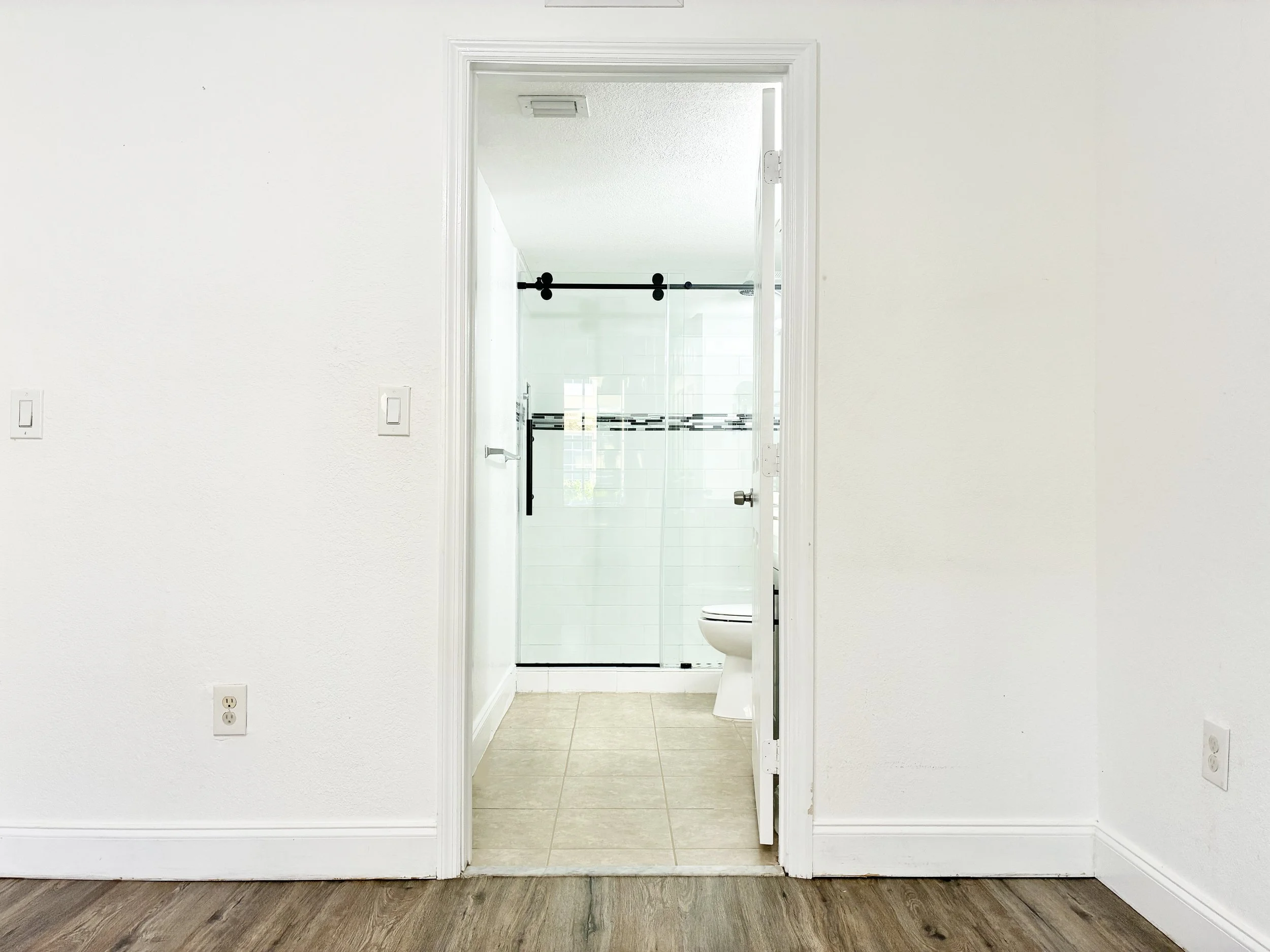 65-Master Bathroom.jpeg