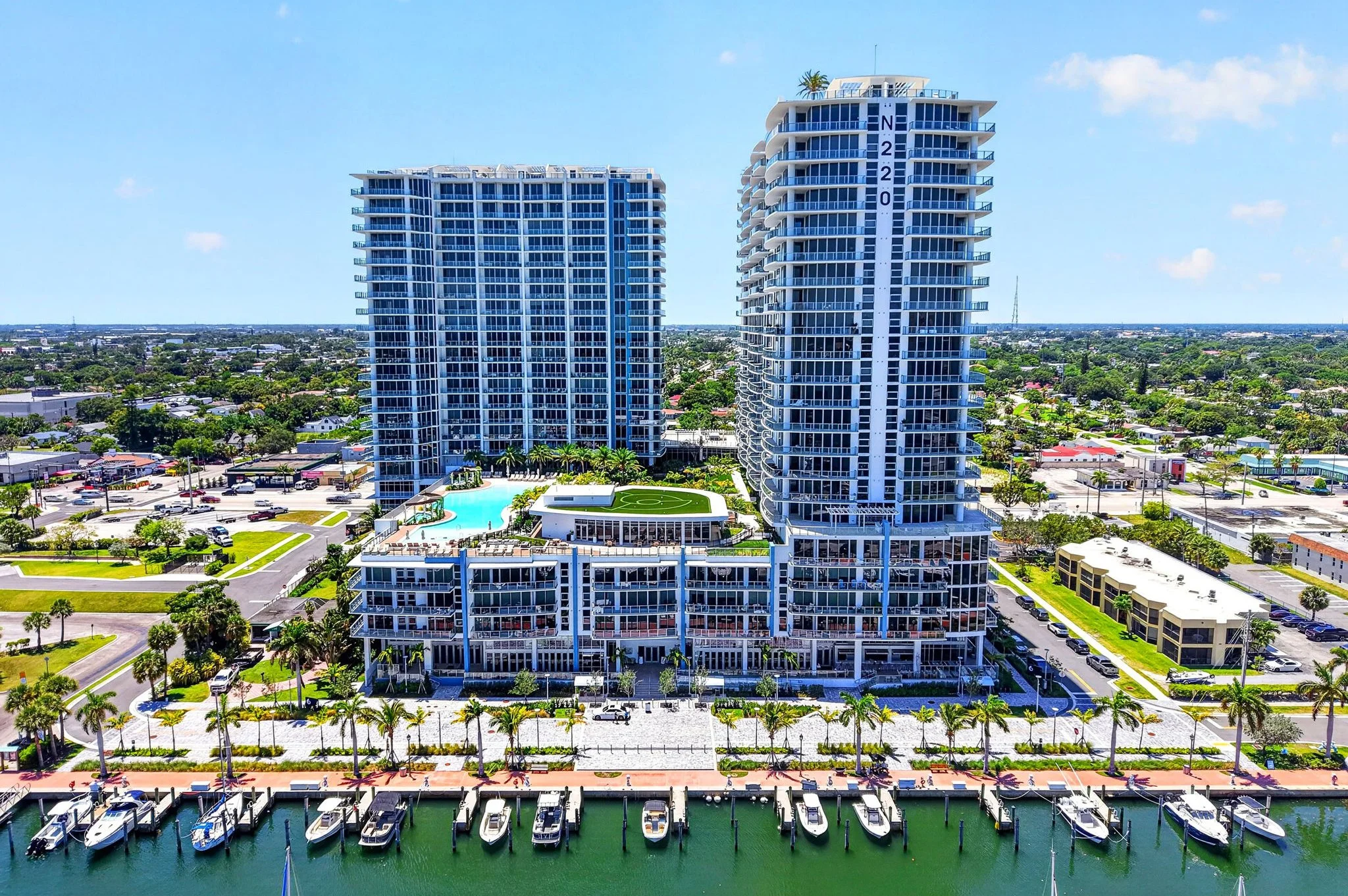 165-Building-East exposure.jpg