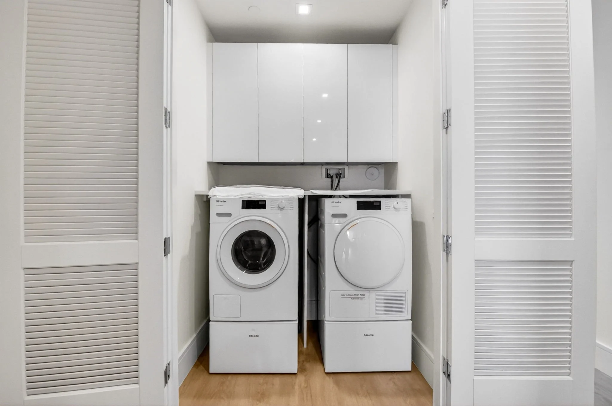 64-Laundry eoom.jpg