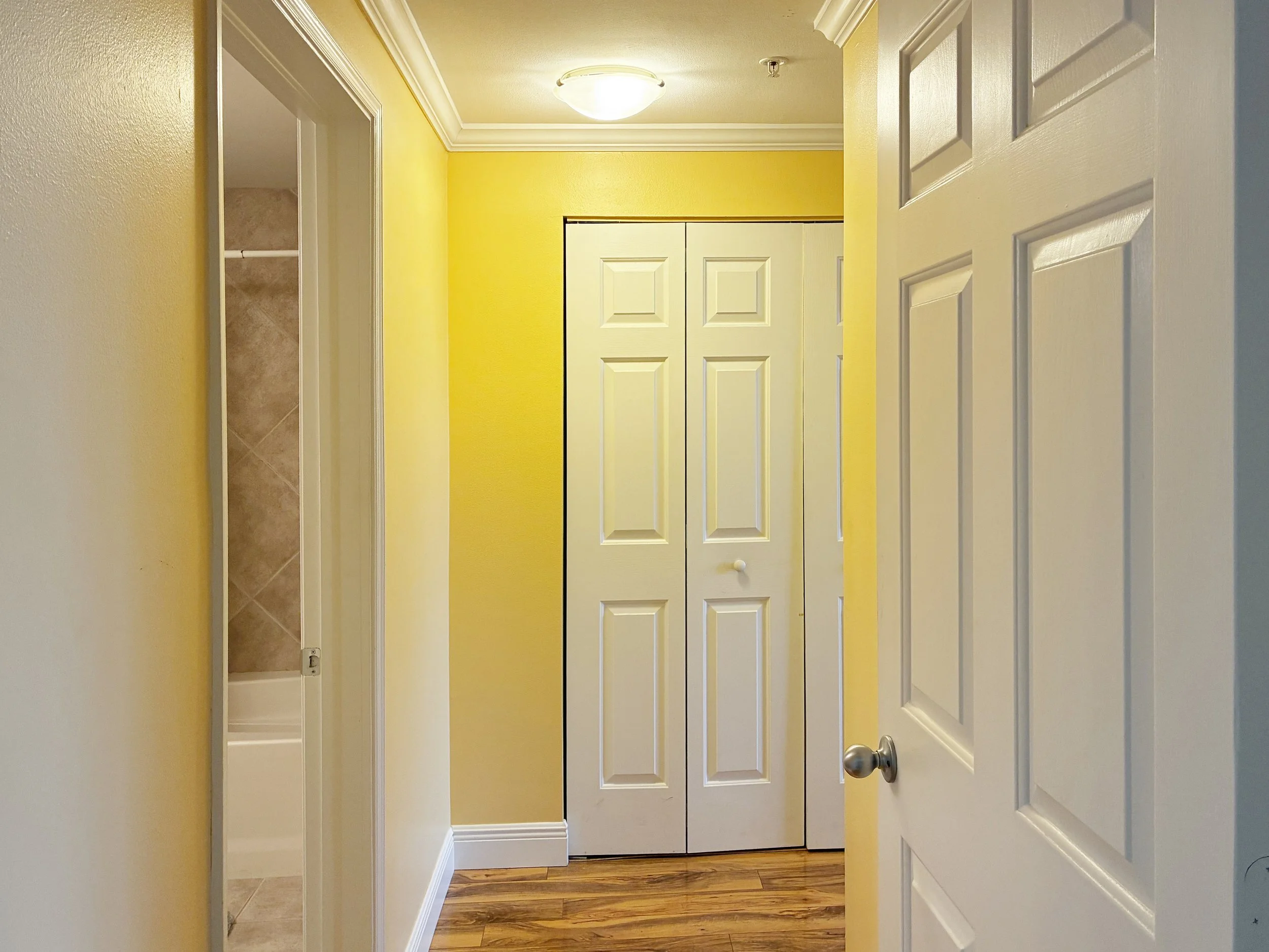 23-Hallway.jpeg