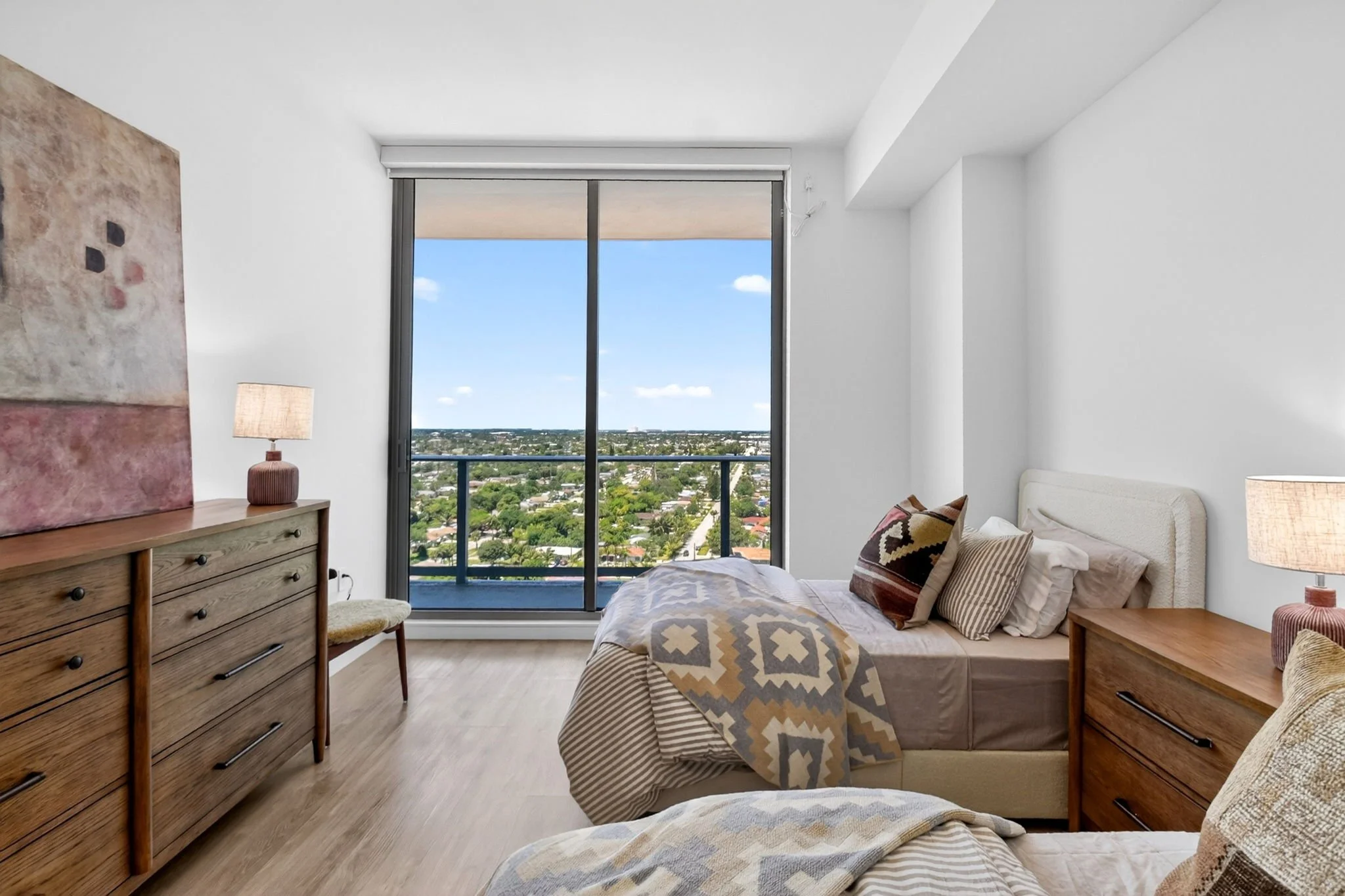 73-Second bedroom.jpg