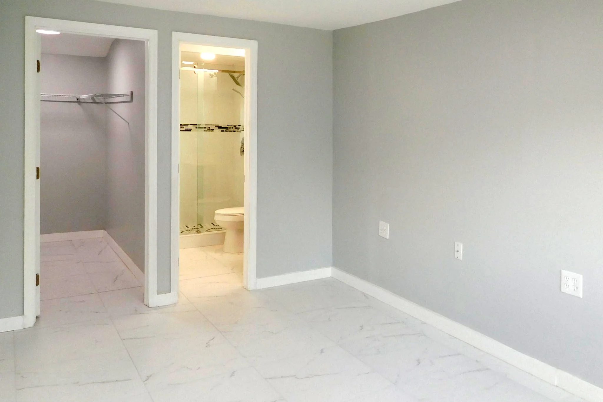 9-Master Bedroom.jpg