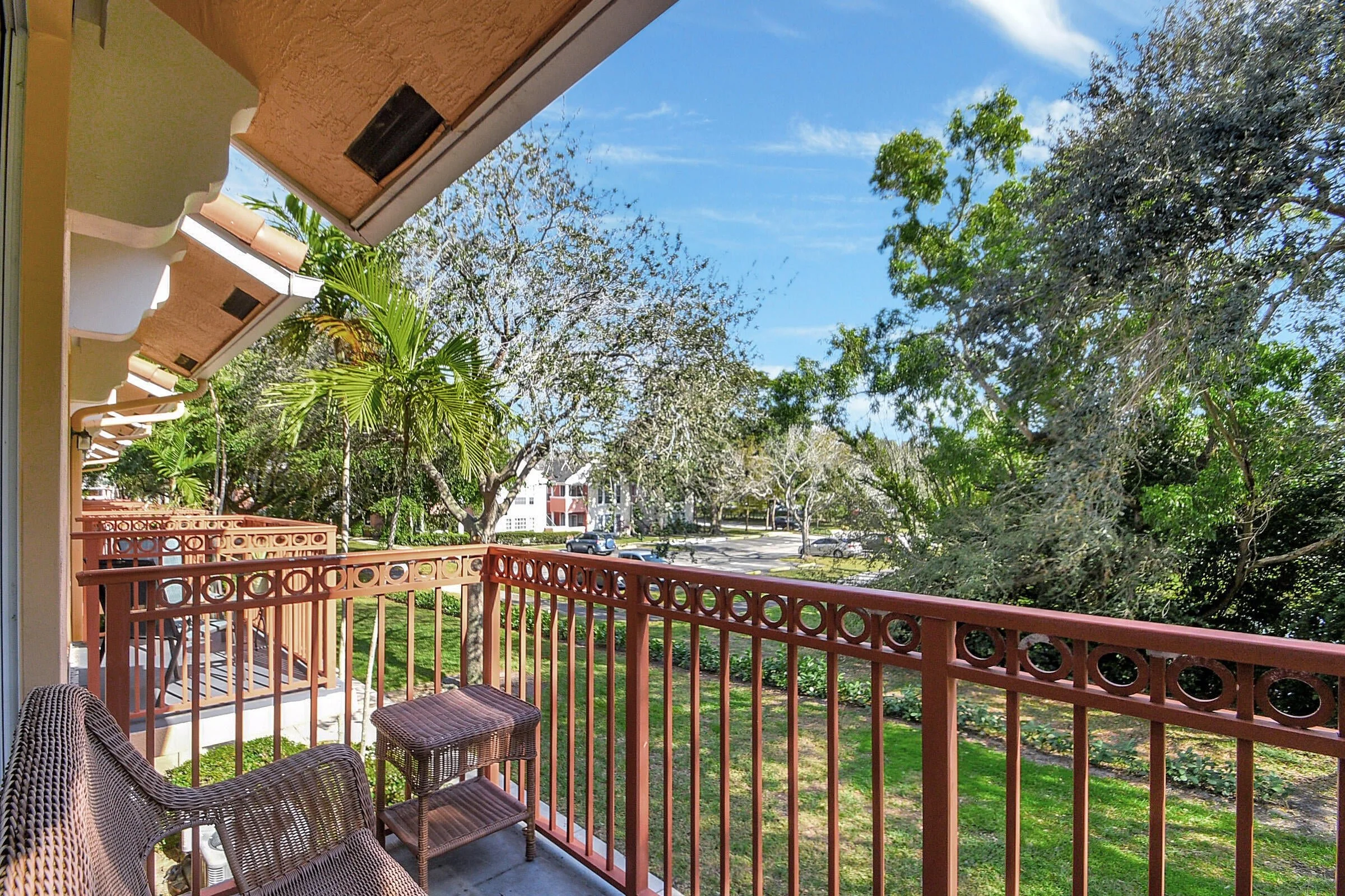 8-Balcony Living Room.jpg