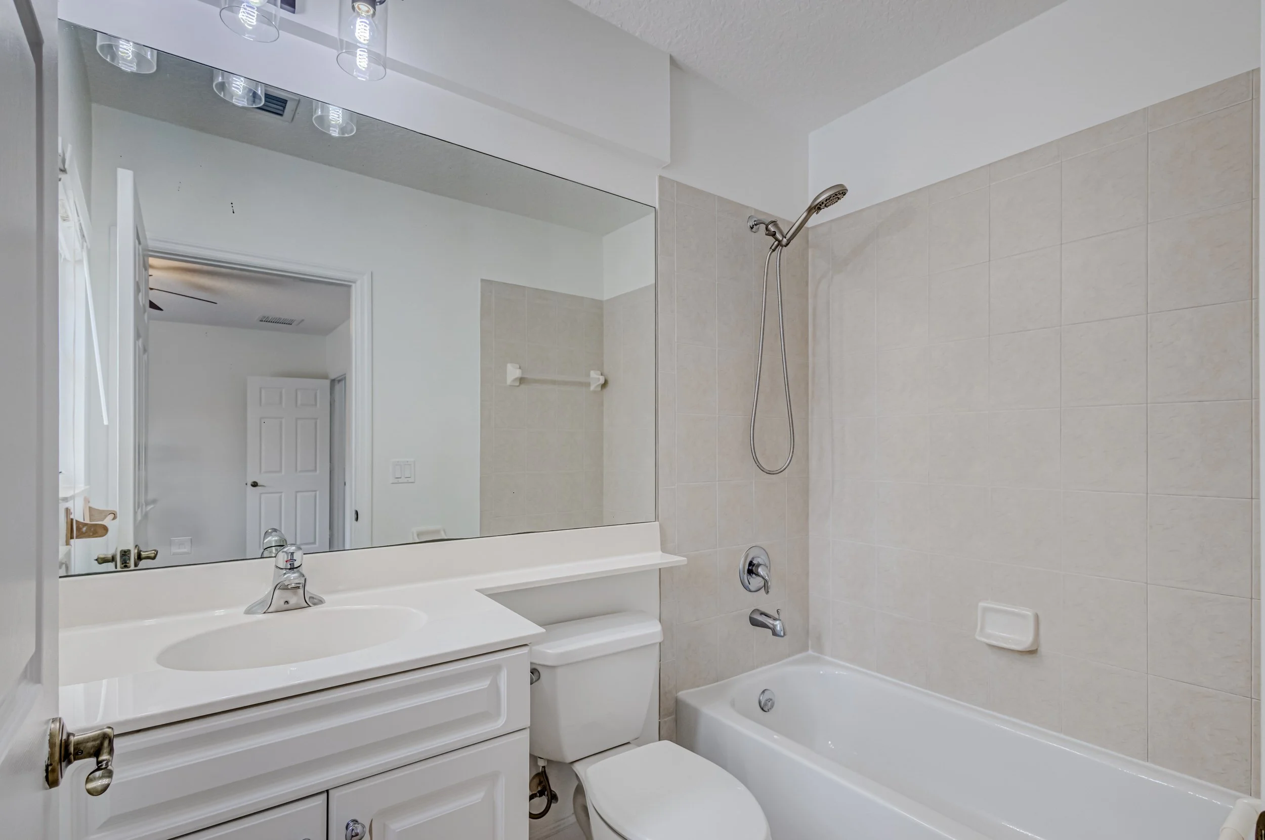 43-Second Bathroom.jpg