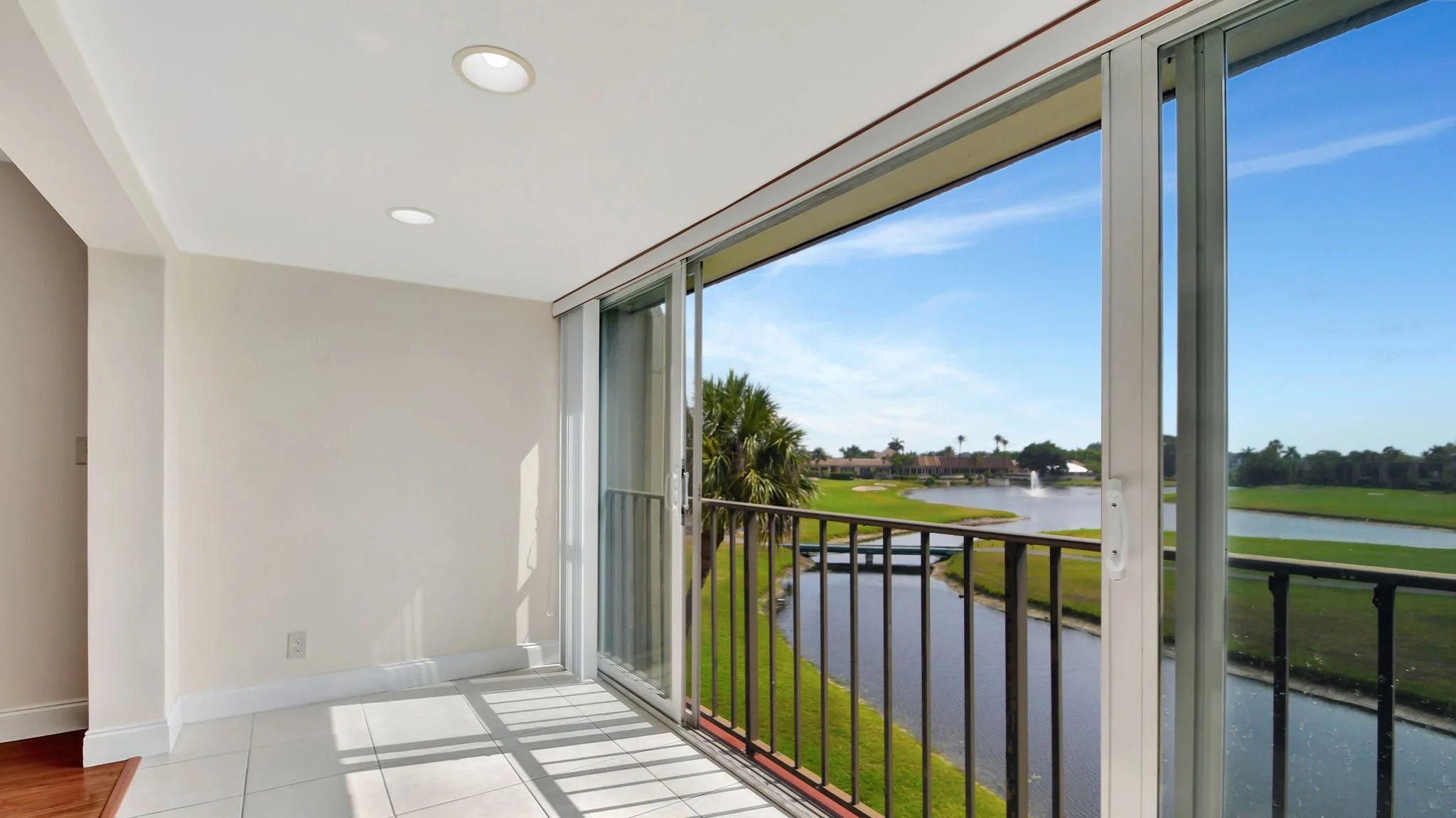 14-Enclosed Balcony.jpg
