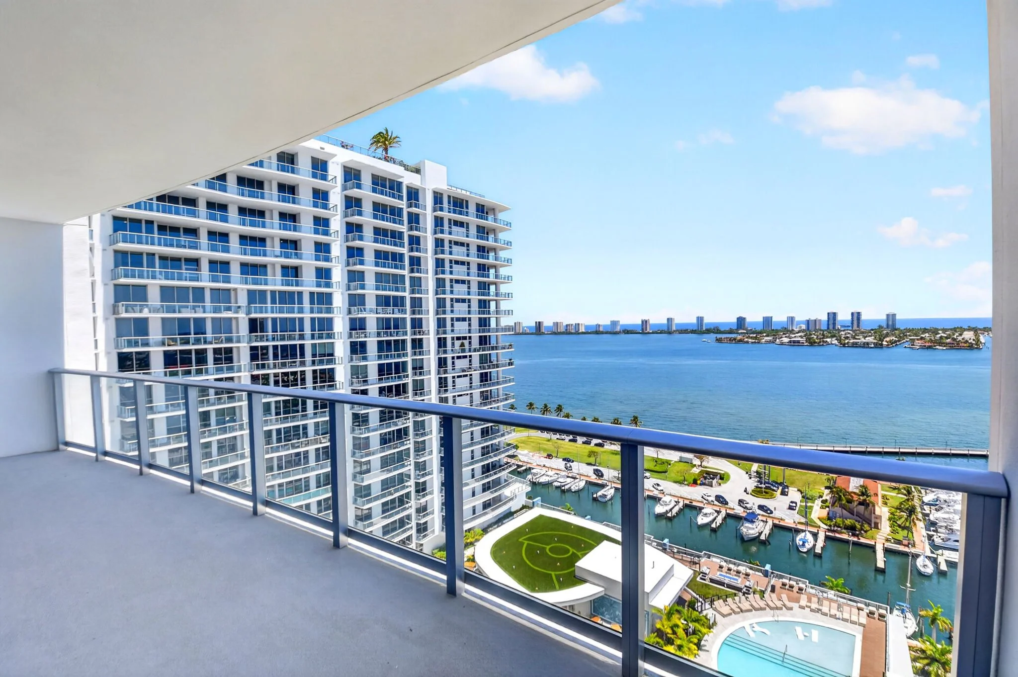 14-Waterfront balcony.jpg