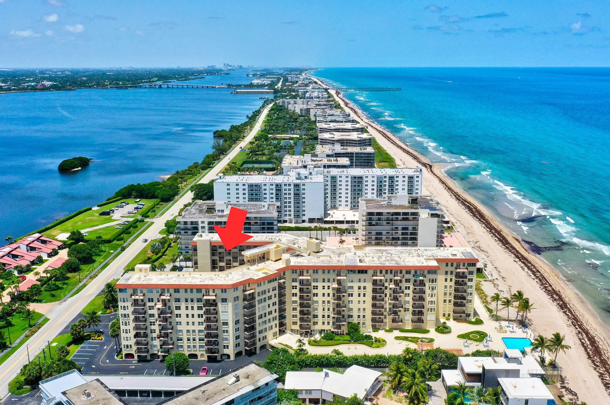 205-Palm Beach-La Bonne Vie-Building-Aerial.jpg