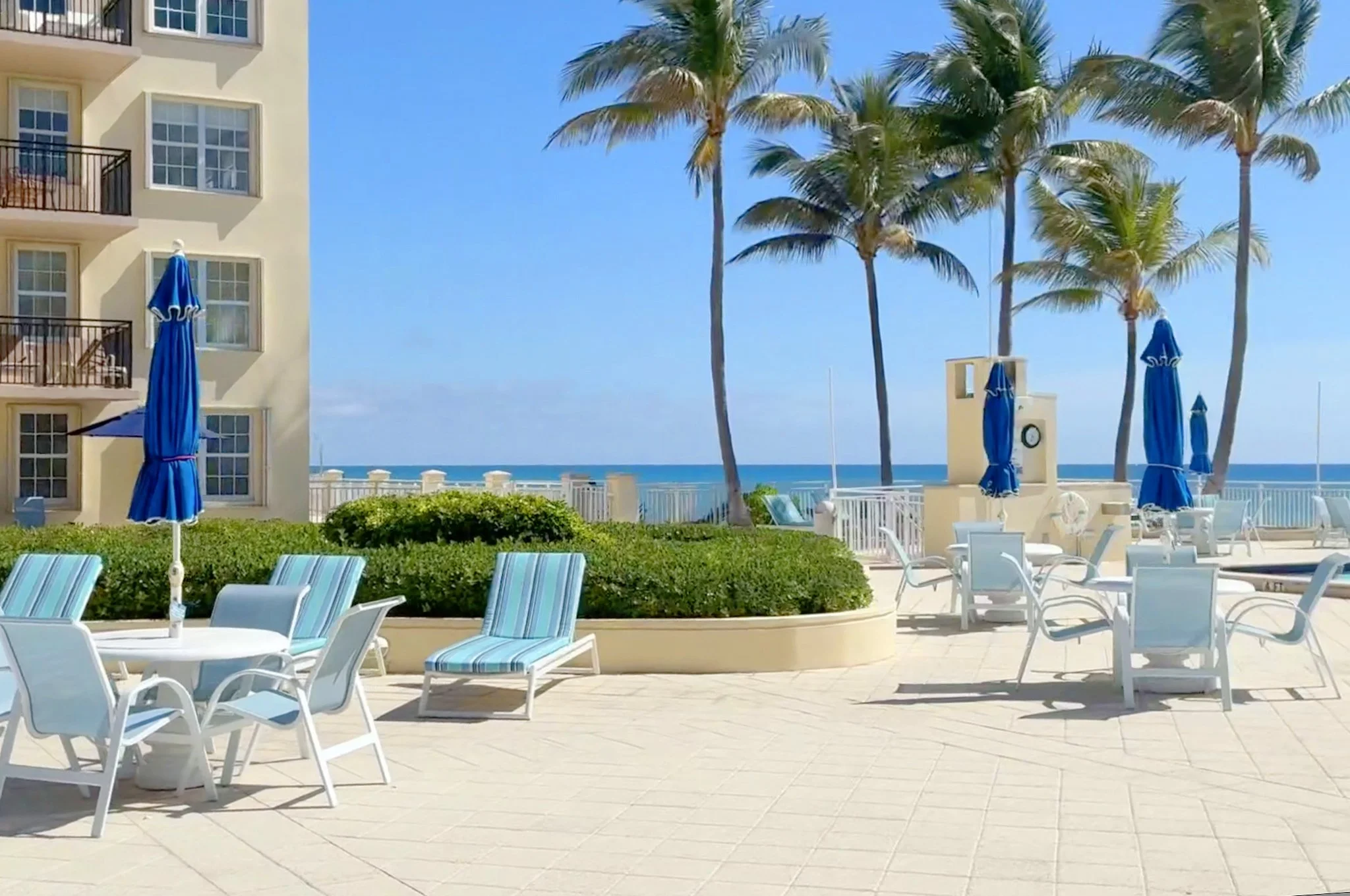 120-Panlm Beach-La Bonne Vie-Pool.jpg