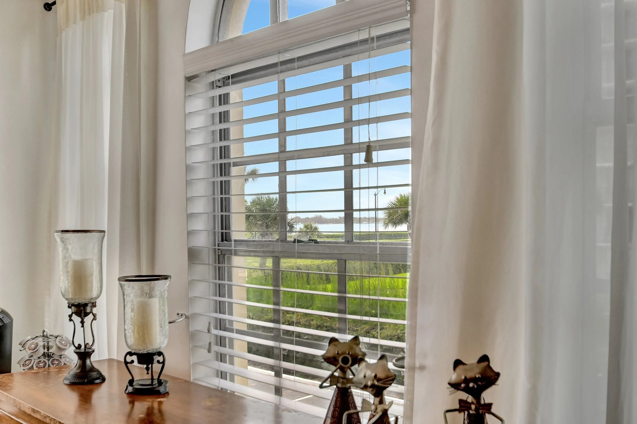 13-Palm Beach-La Bonne Vie-Dining room view.jpg