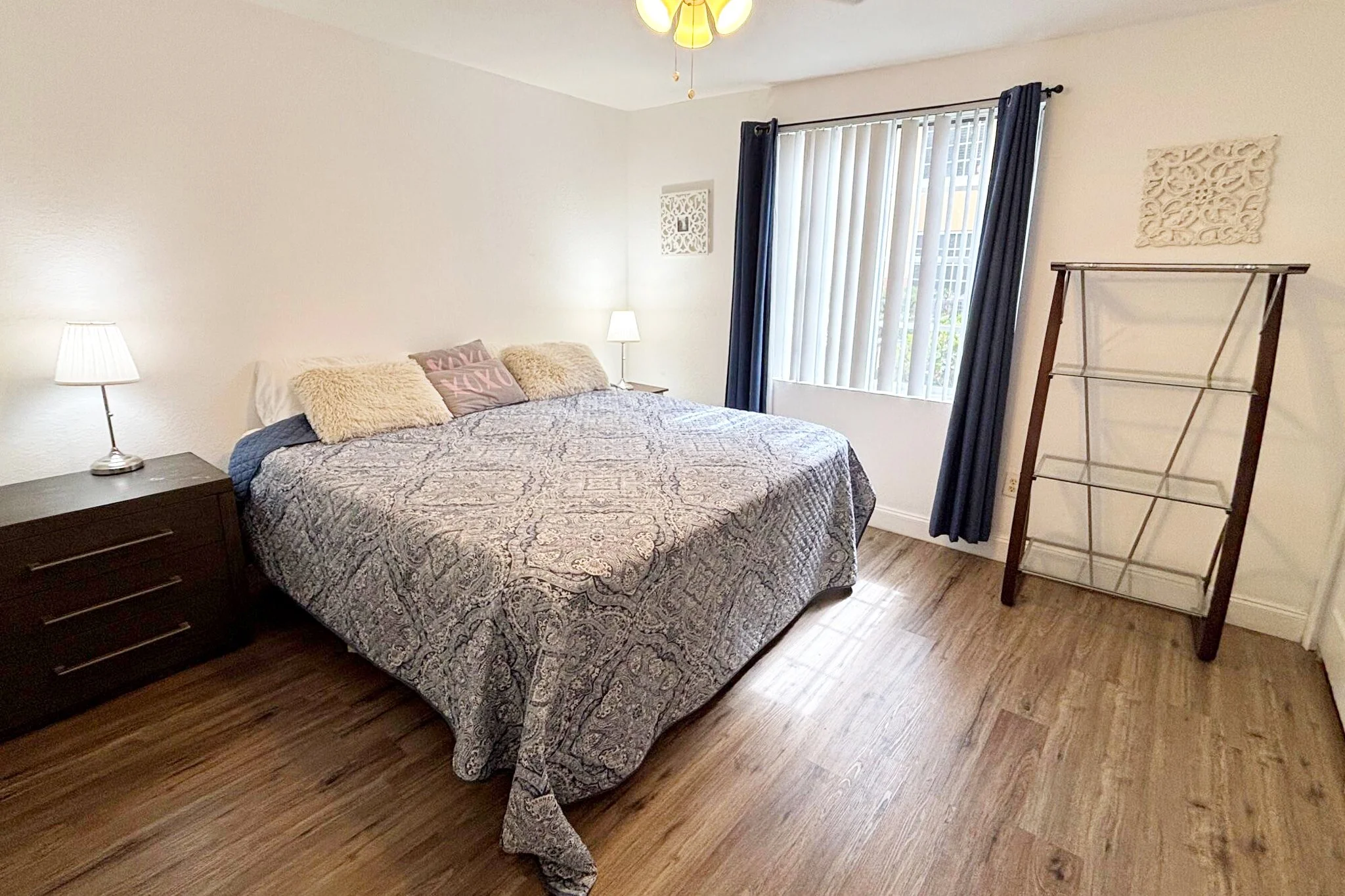 11-Master Bedroom.jpg
