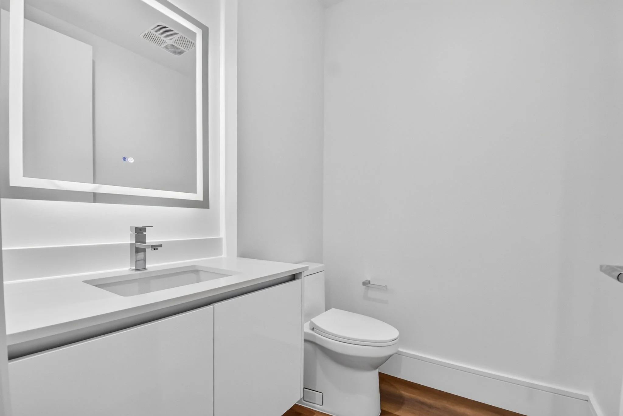 61-Guest Bathroom-220 Lake Shore Dr 1511.jpg