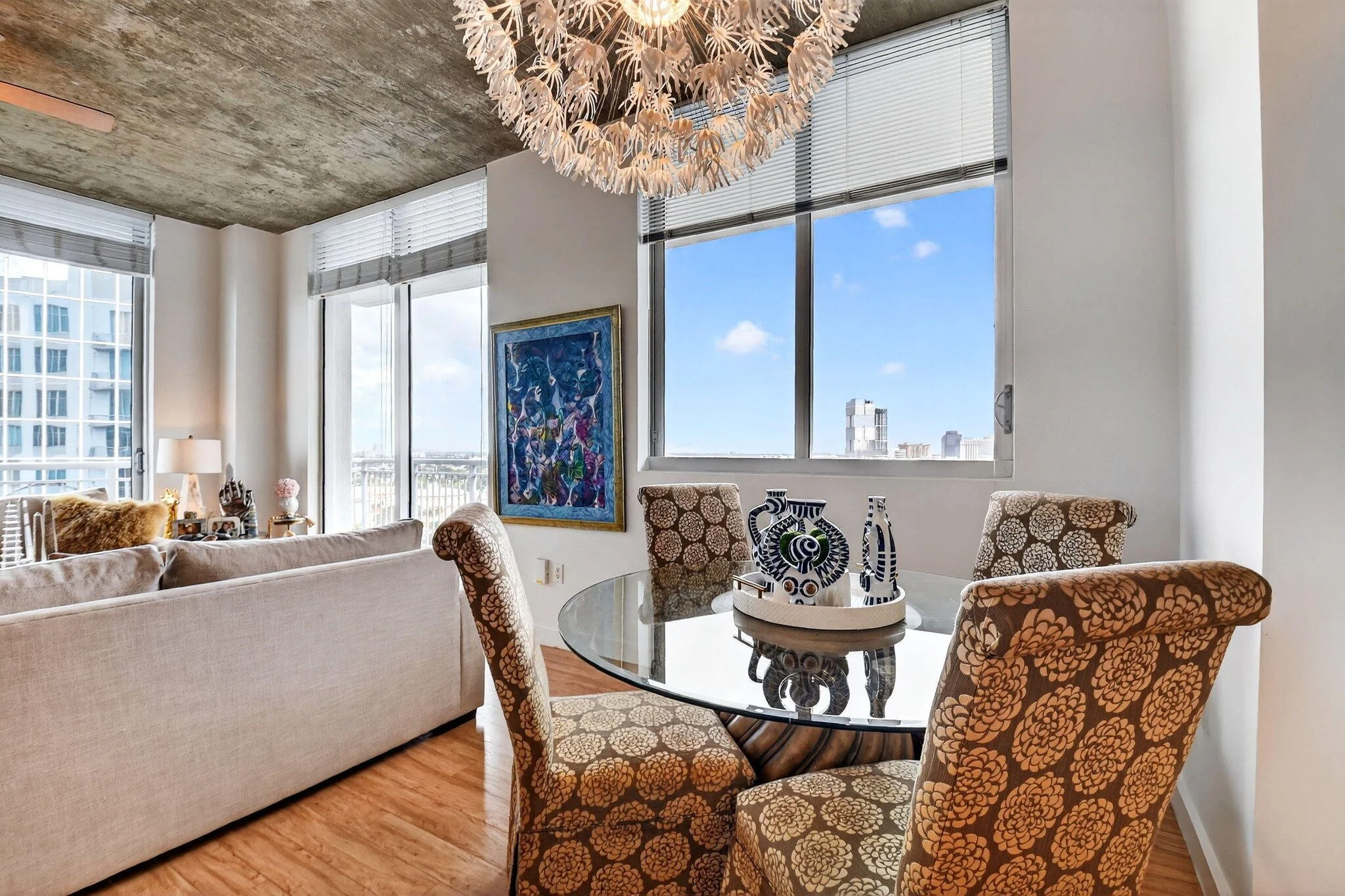 5-Livingroom Condo West Palm.jpg