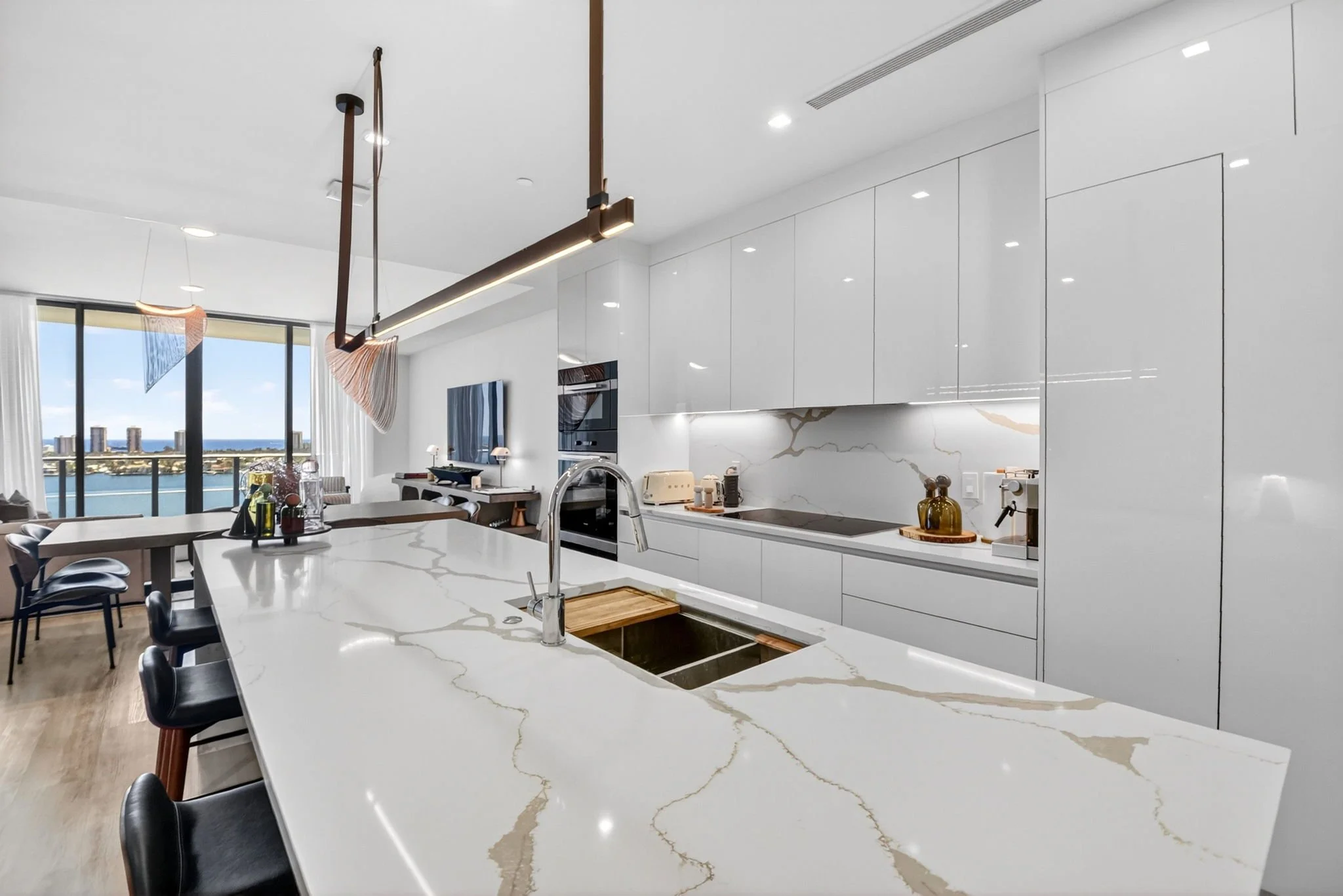 10-Open kitchen.jpg
