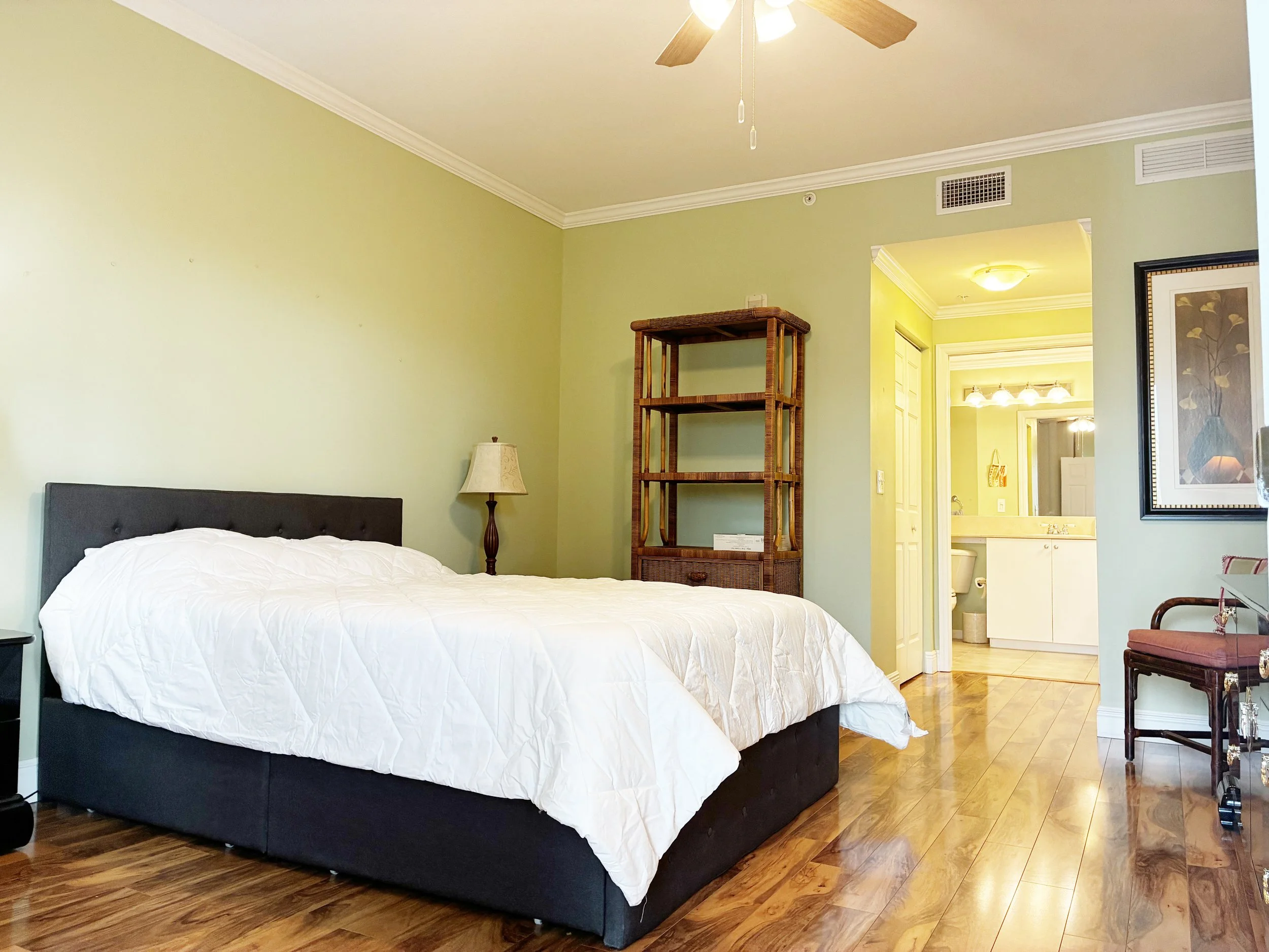 16-Master Bedroom.jpeg