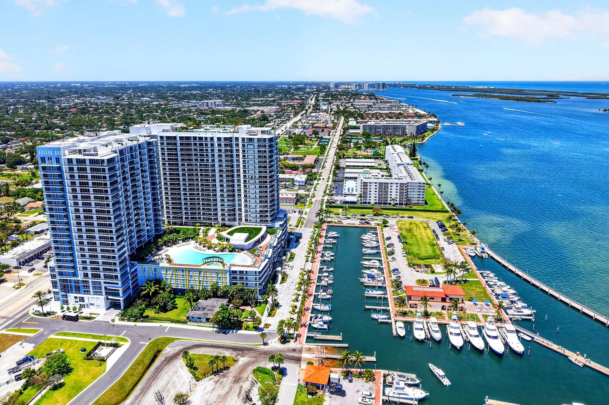 169-Building-Sixth floor outdoor amenities.jpg