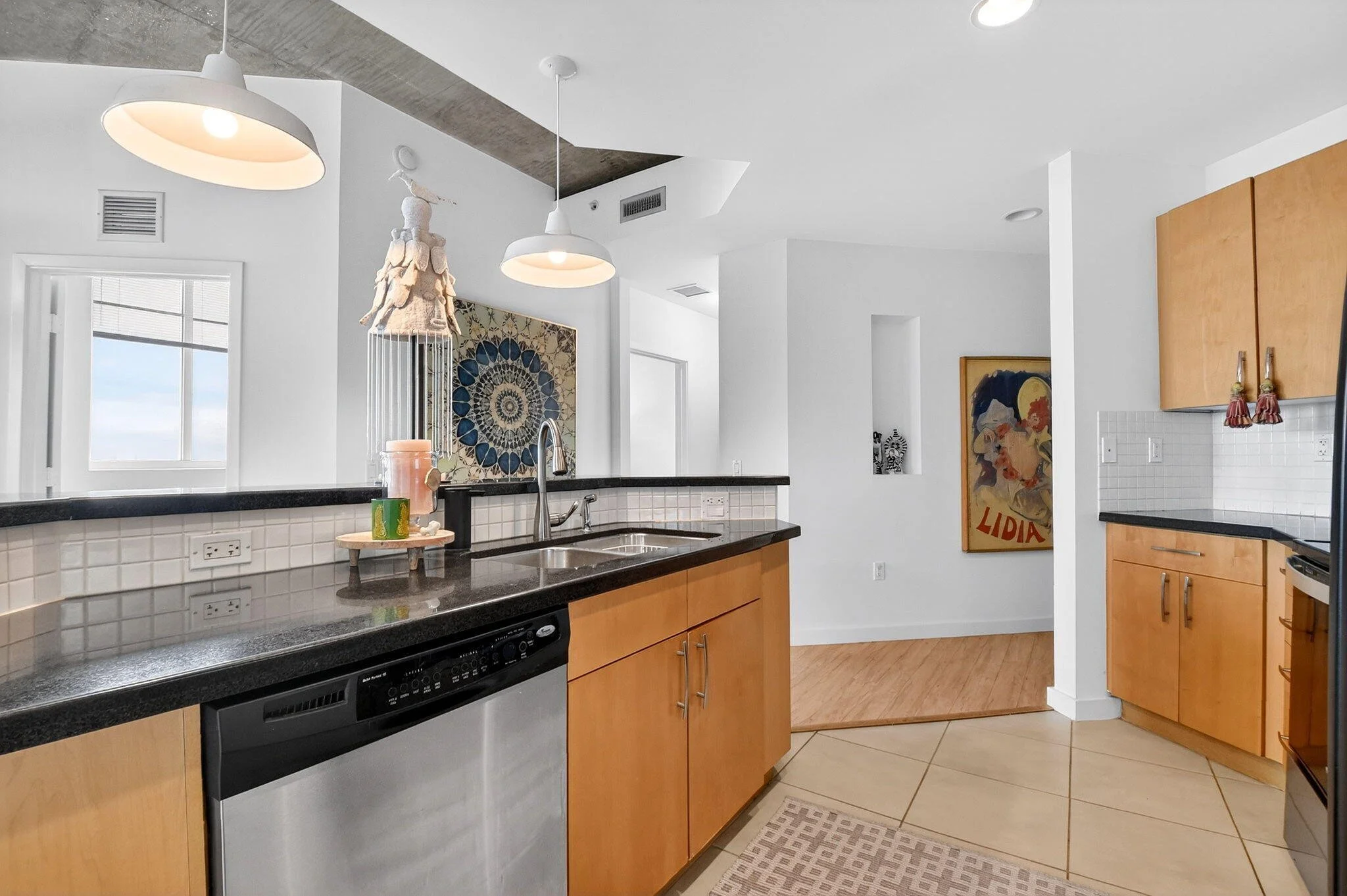 10-Kitchen Condo West Palm Beach.jpg