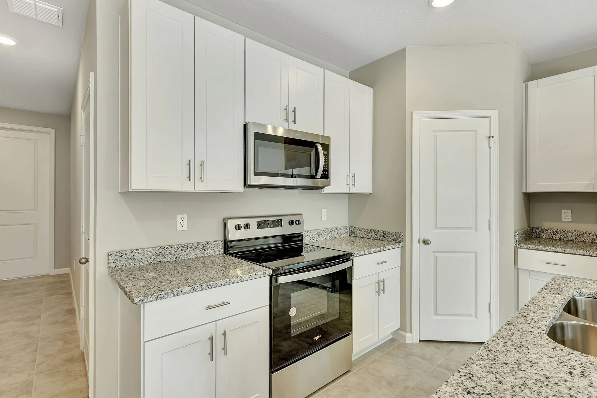 8-Open Kitchen.jpg