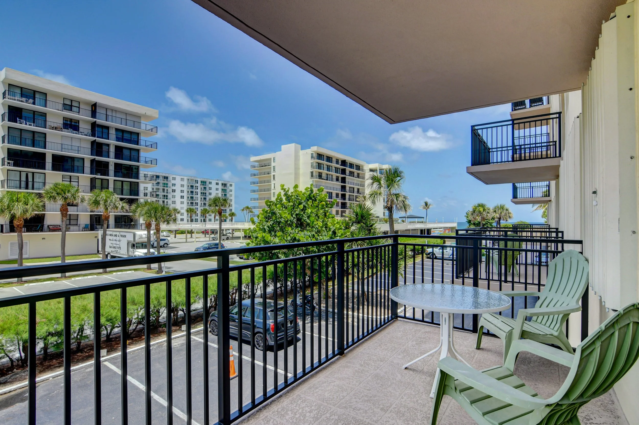 22-Palm Beach Seasonal Luxury Apartment.jpeg