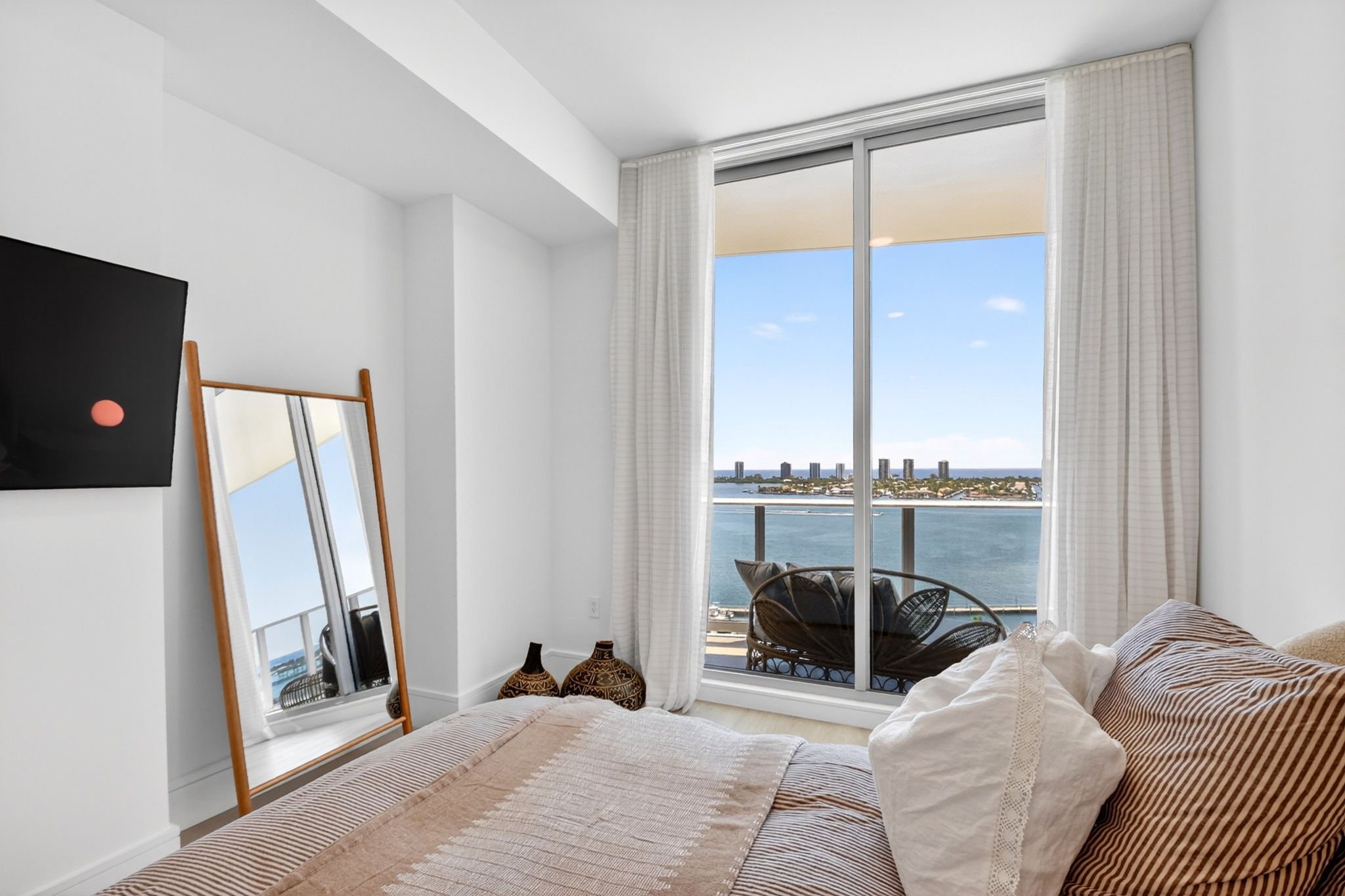 55-Master bedroom.jpg