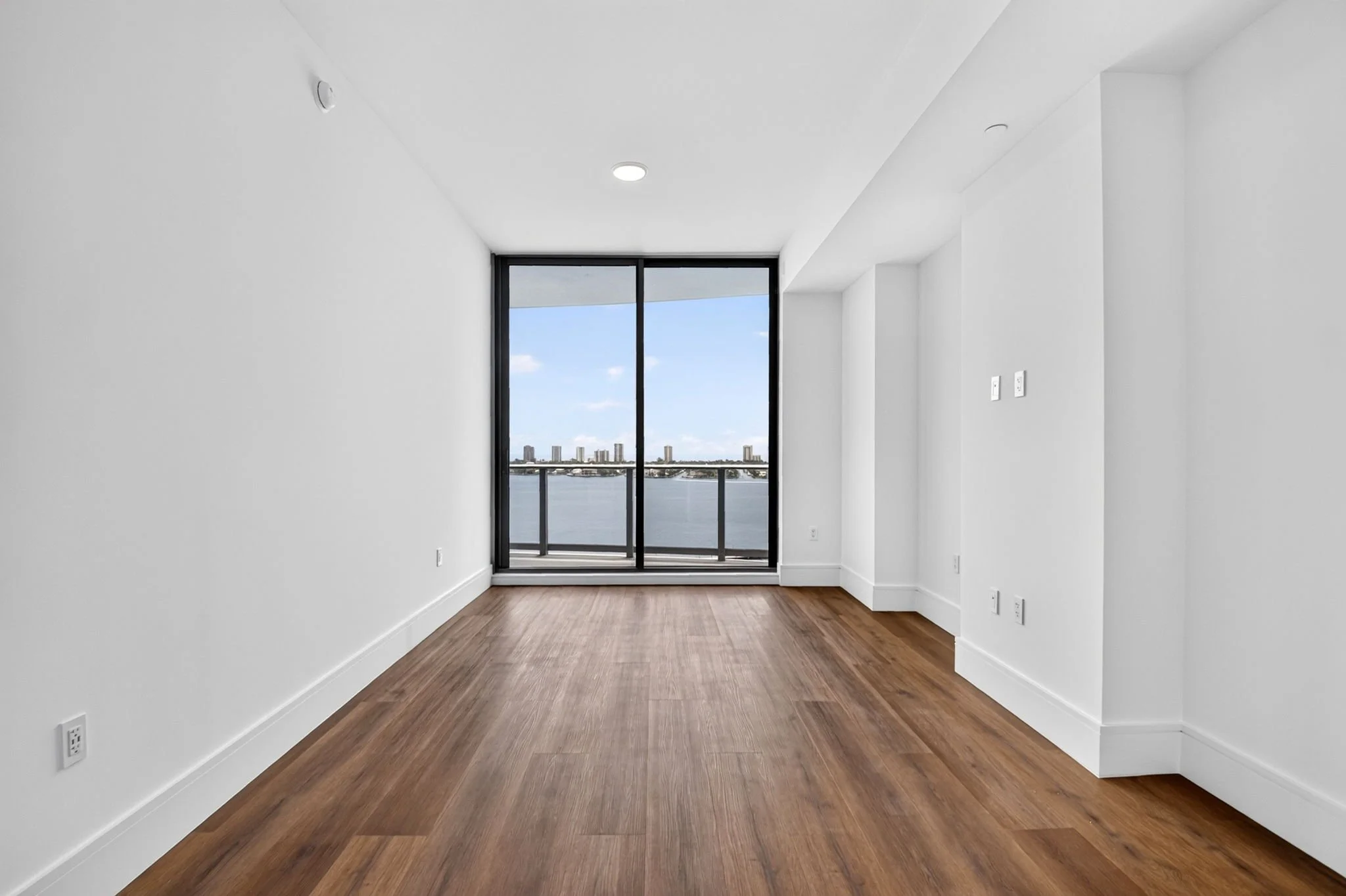 44-Master Bedroom-220 Lake Shore Dr 1506.jpg