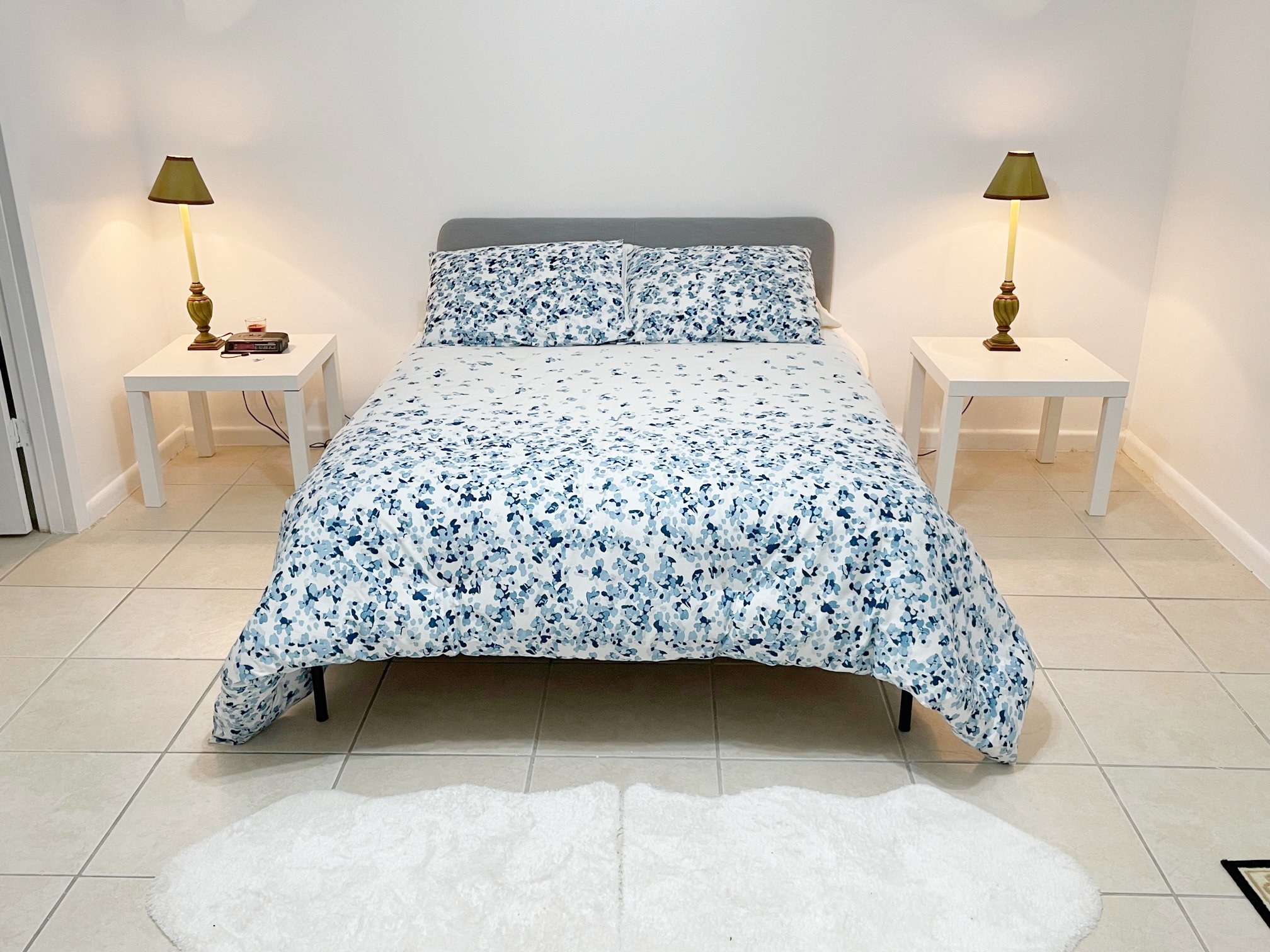 13-Master Bedroom.jpg