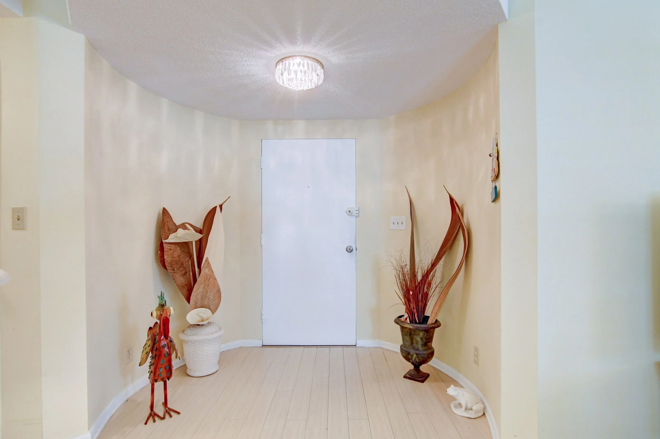 07-Gorgeous Seasonal Rental Palm Beach.jpeg