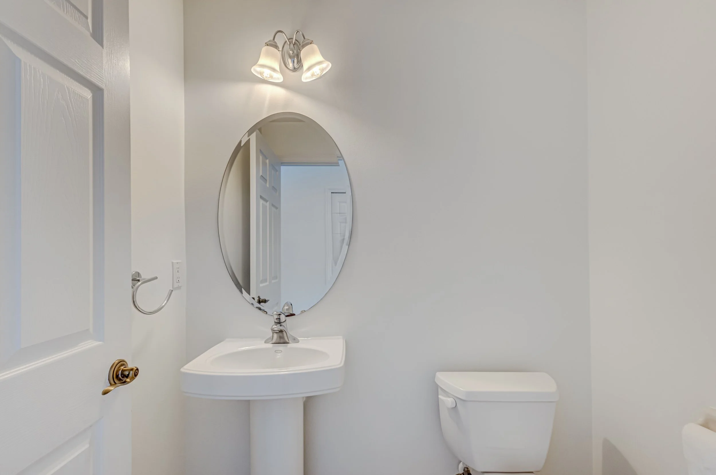 21-Powder Room.jpg