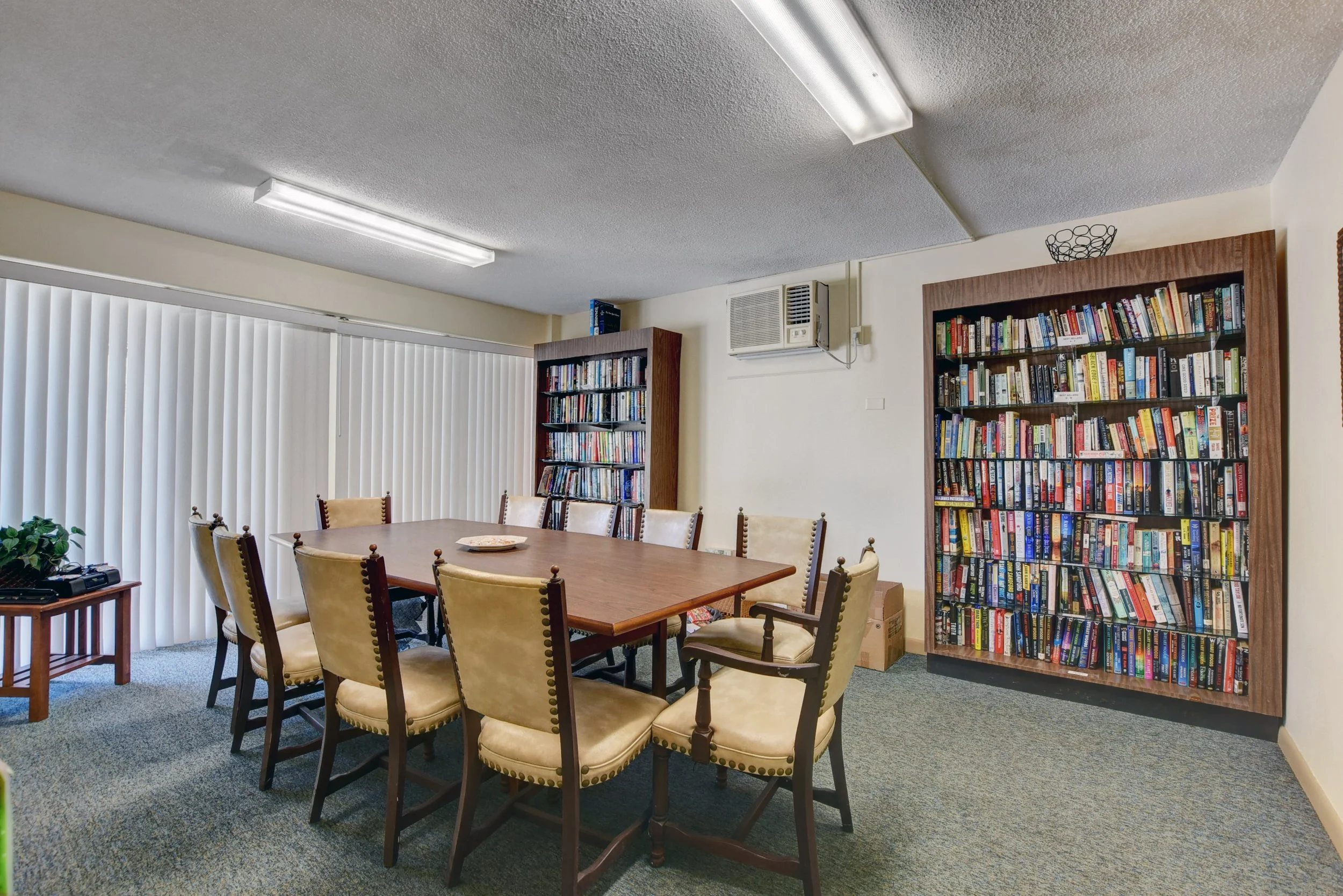 47-Condo On Palm Beach.jpg