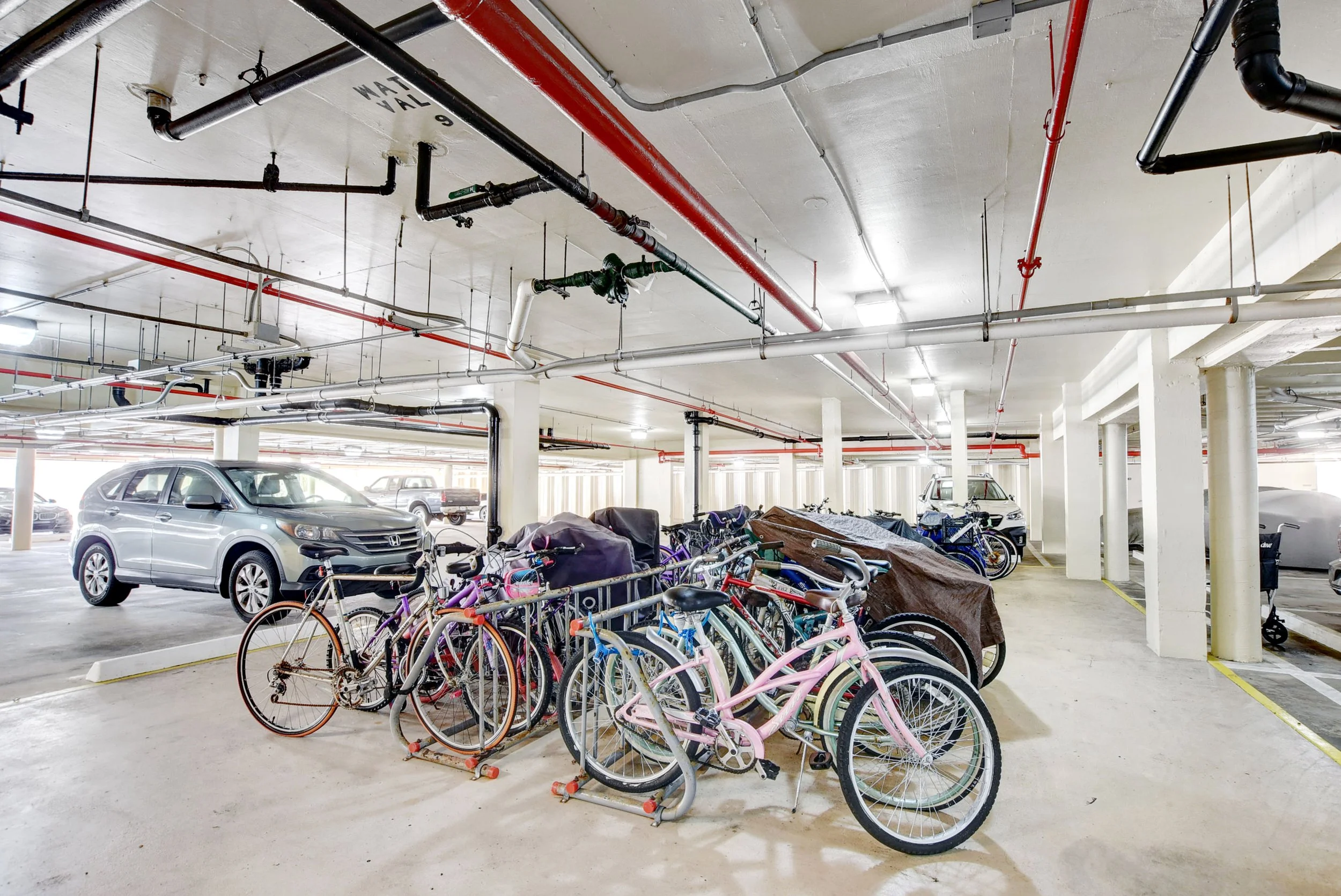 150-Palm Beach-La Bonne Vie-Amenities-Garage.jpg