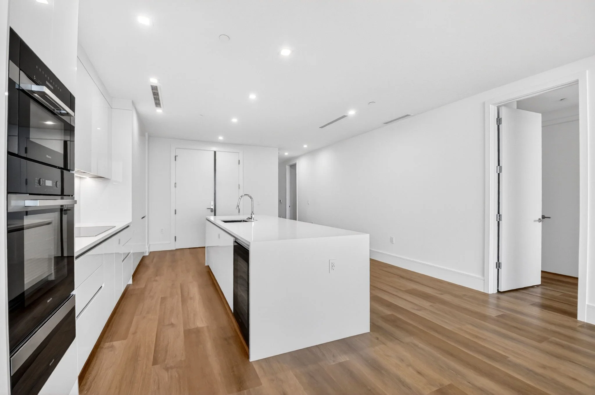 27-Kitchen and master room door.jpg