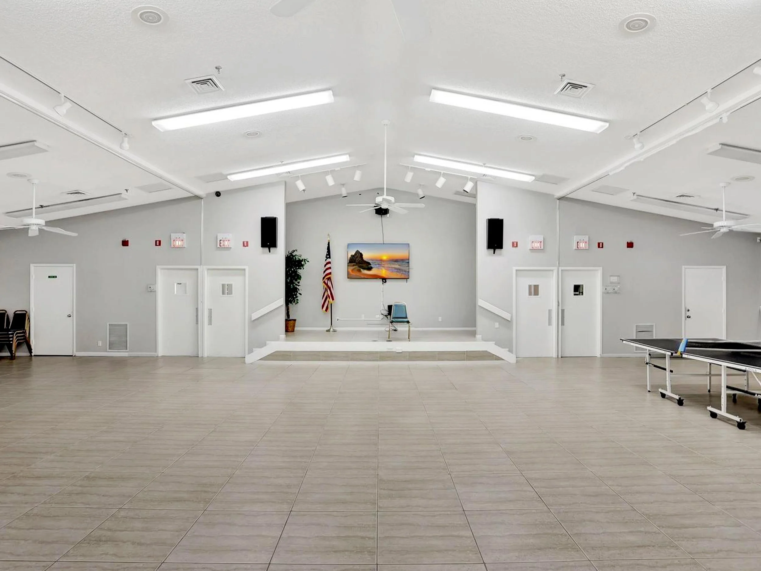 120-Clubhouse.jpg