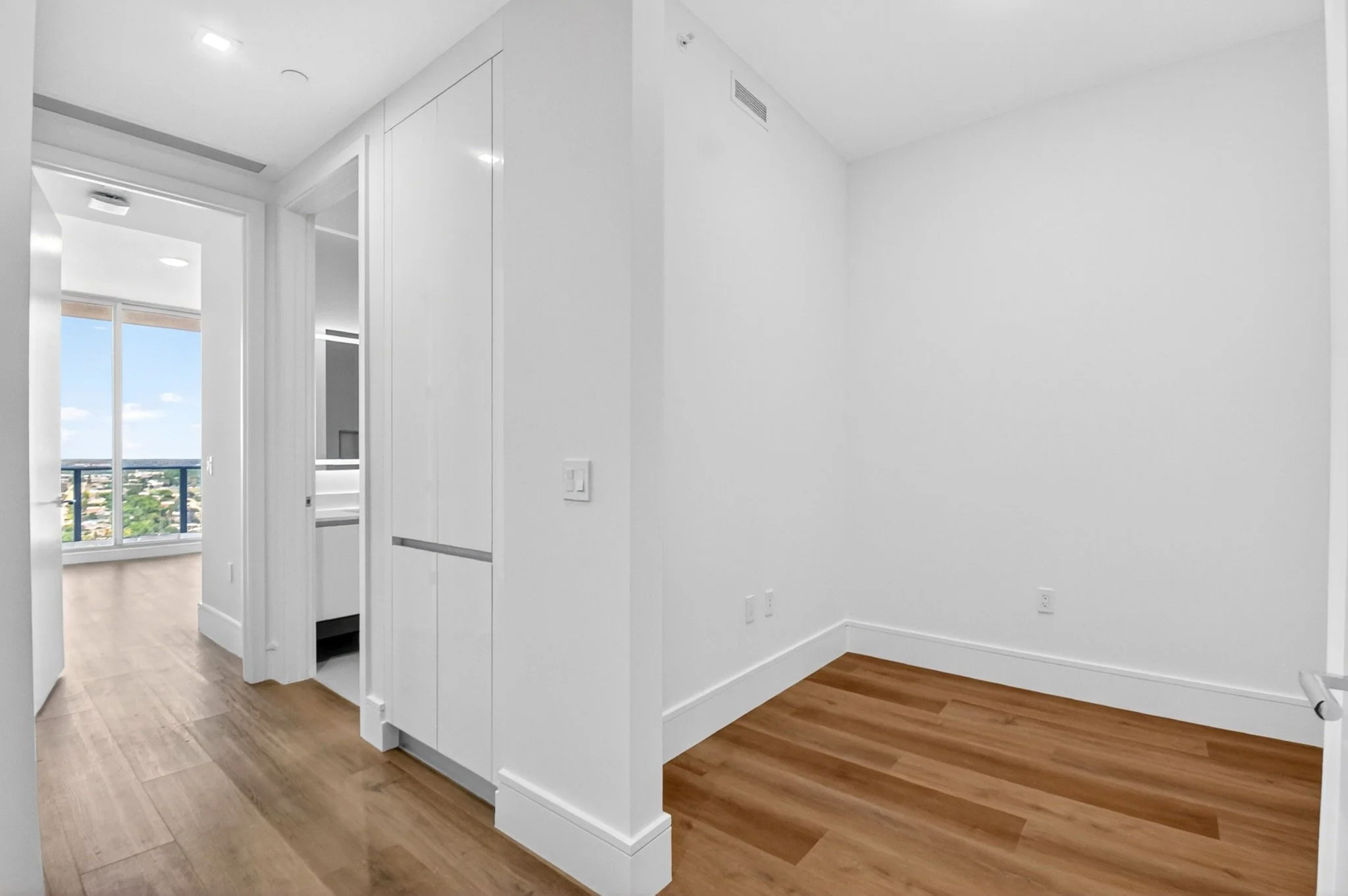 50-Den, second bathroom and second bedroom.jpg